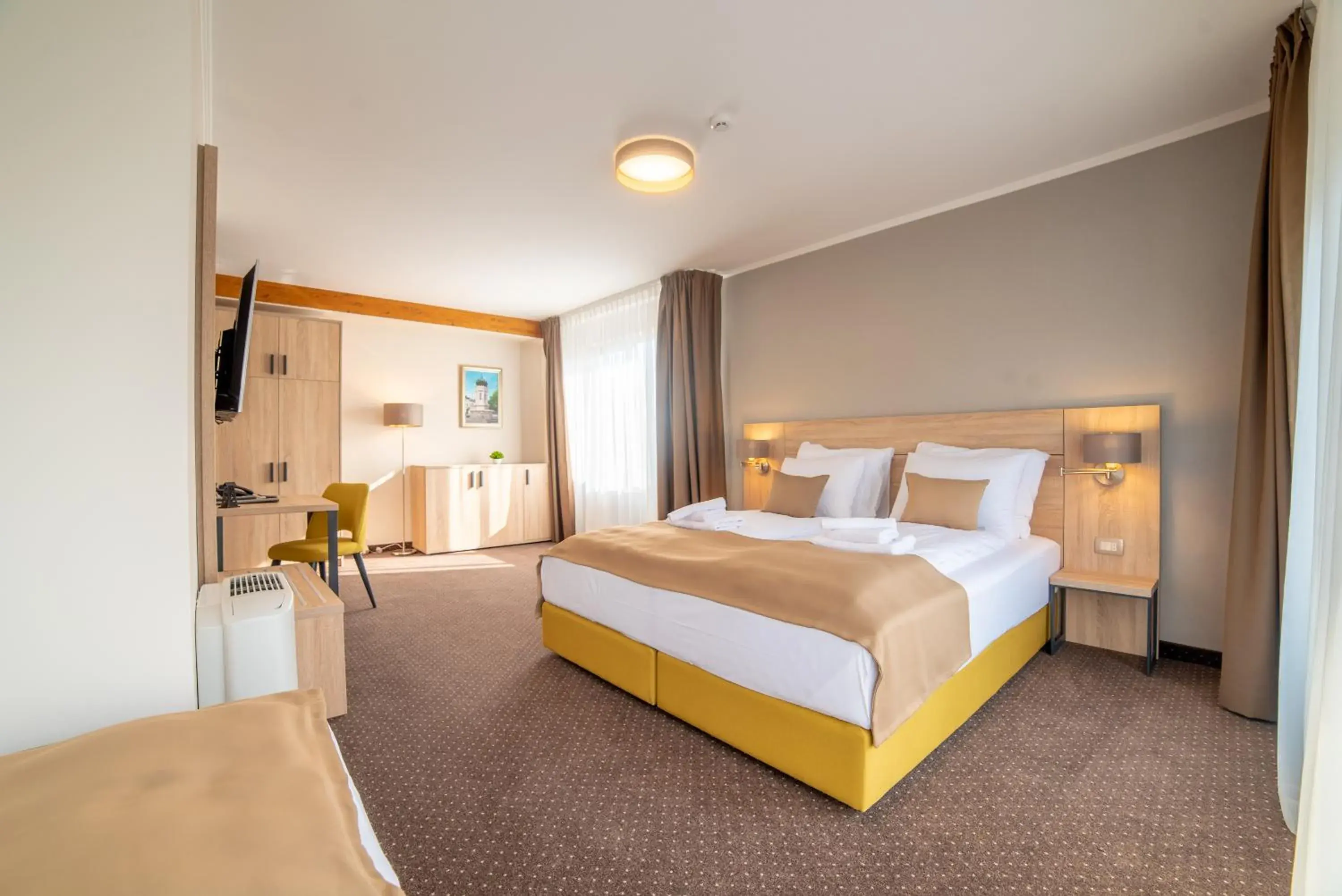 Standard Triple Room - single occupancy in Hotel Soni Lux Standard Triple Room - single occupancy in Hotel Soni Lux