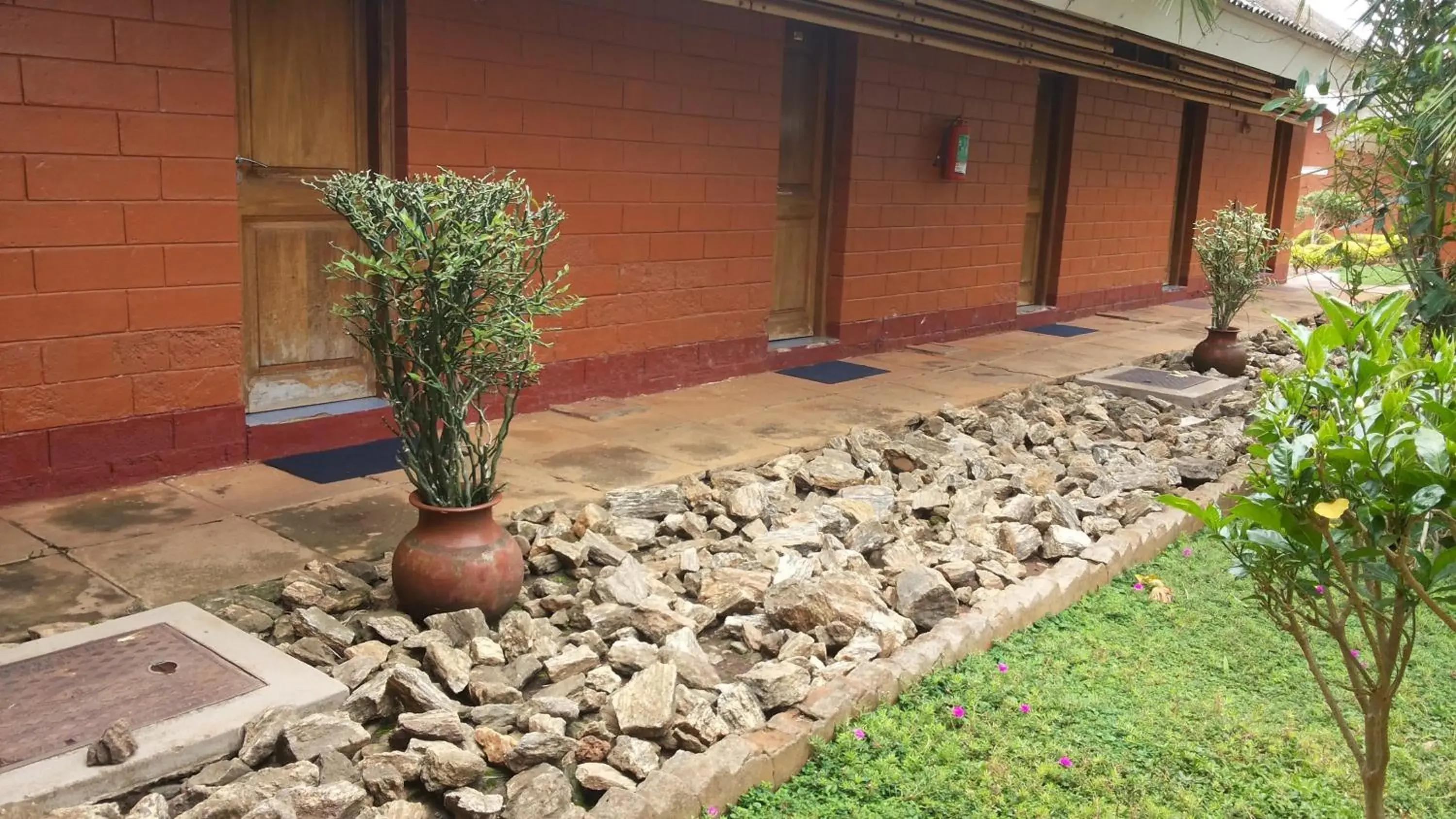 St Lira Hotel St Lira Hotel