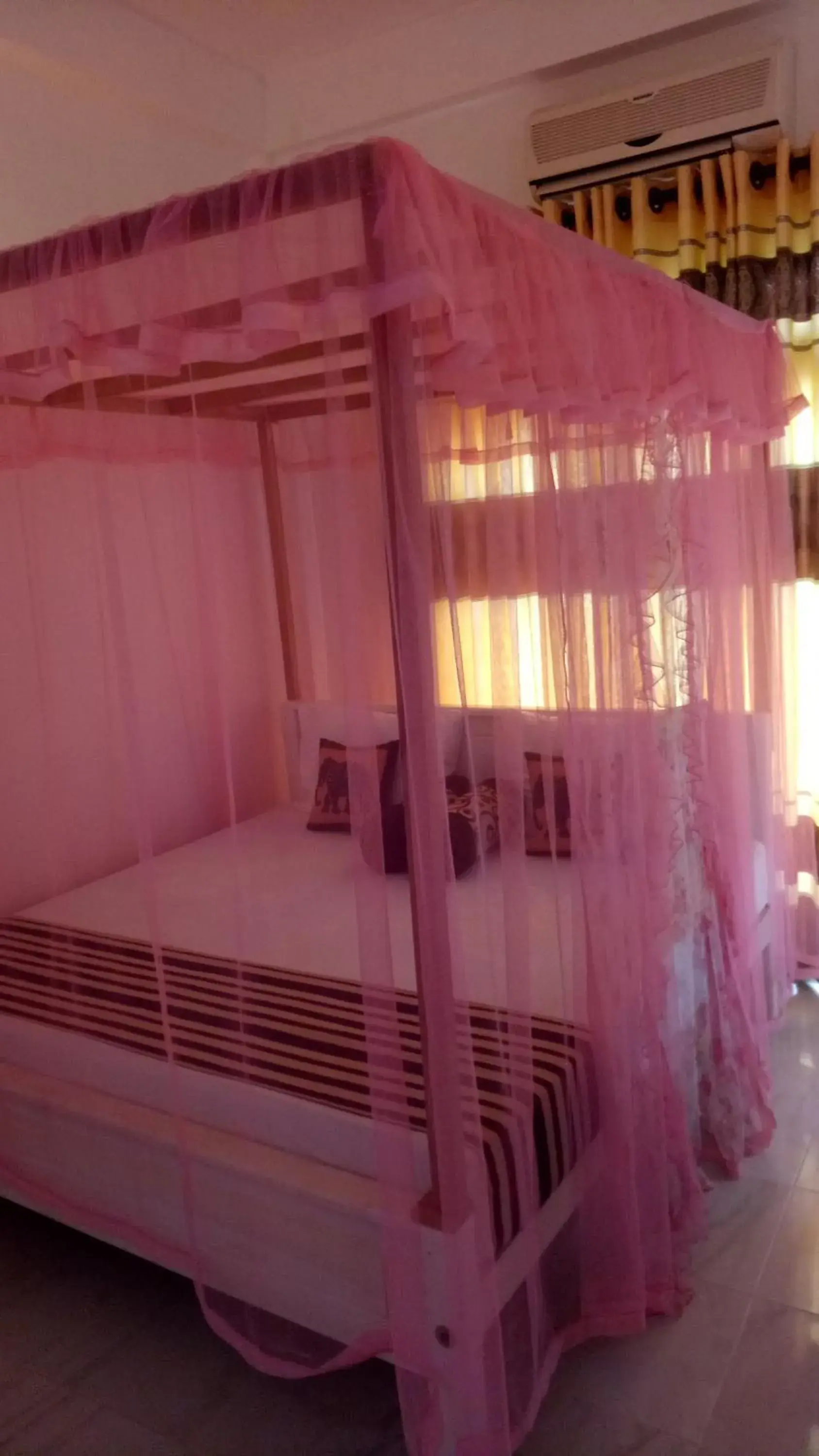 Deluxe Triple Room in heritage thambapanni Deluxe Triple Room in heritage thambapanni