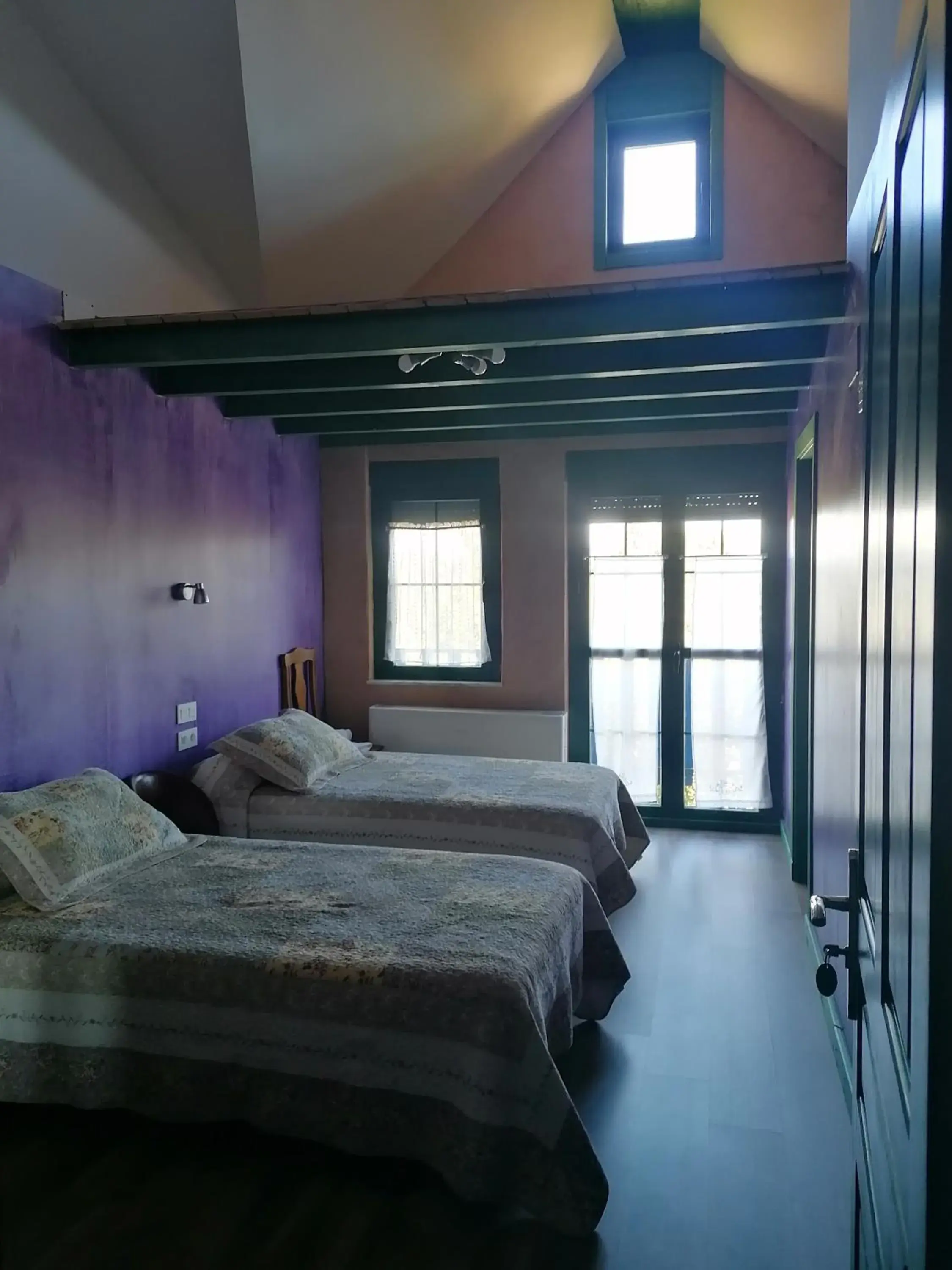 Economy Twin Room in Hostería Casa Flor Economy Twin Room in Hostería Casa Flor