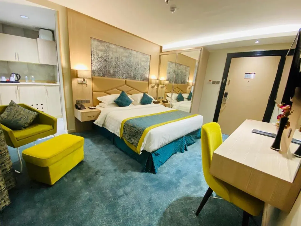 Deluxe Room in Touq Al Balad Hotel - فندق توق البلد Deluxe Room in Touq Al Balad Hotel - فندق توق البلد