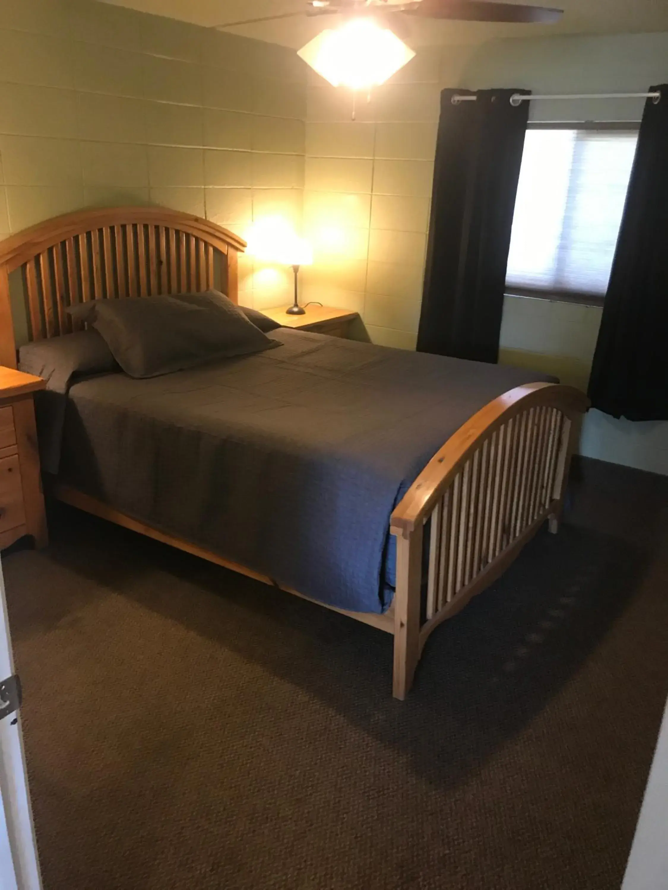 Queen Suite in Mingo Motel Queen Suite in Mingo Motel