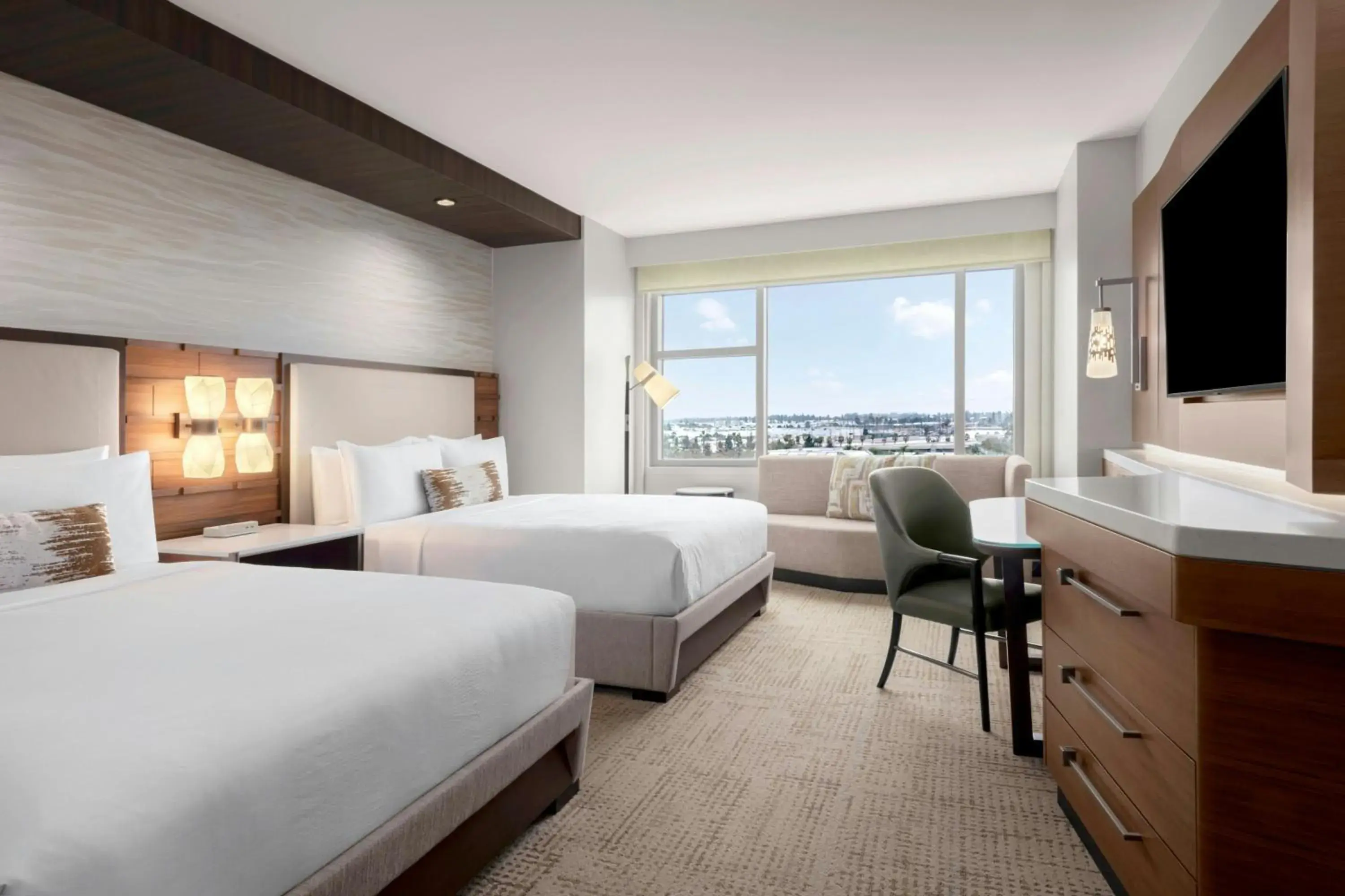 Deluxe Queen Room with City View in JW Marriott, Anaheim Resort Deluxe Queen Room with City View in JW Marriott, Anaheim Resort