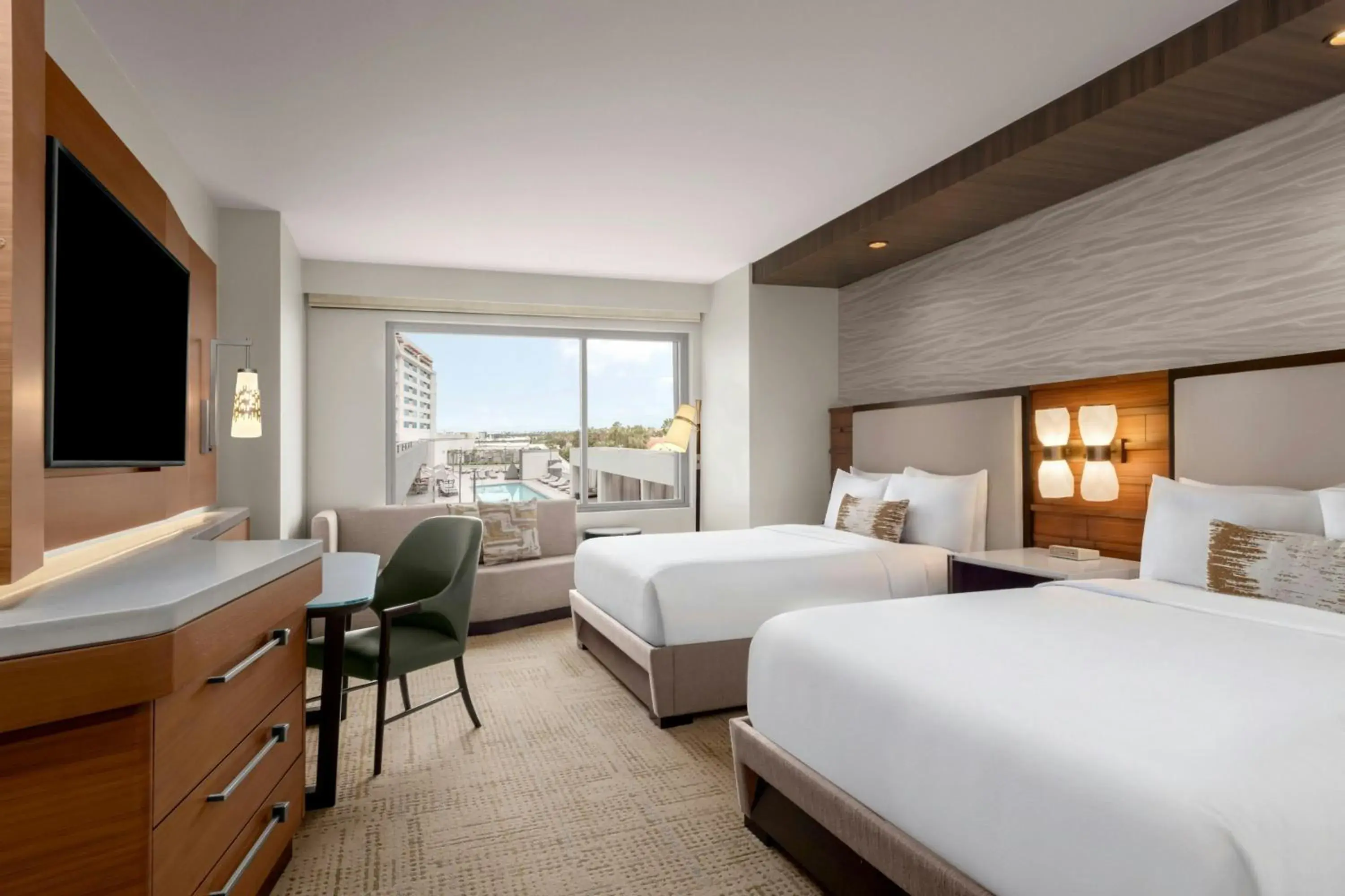 Deluxe Queen Room with Two Queen Beds in JW Marriott, Anaheim Resort Deluxe Queen Room with Two Queen Beds in JW Marriott, Anaheim Resort