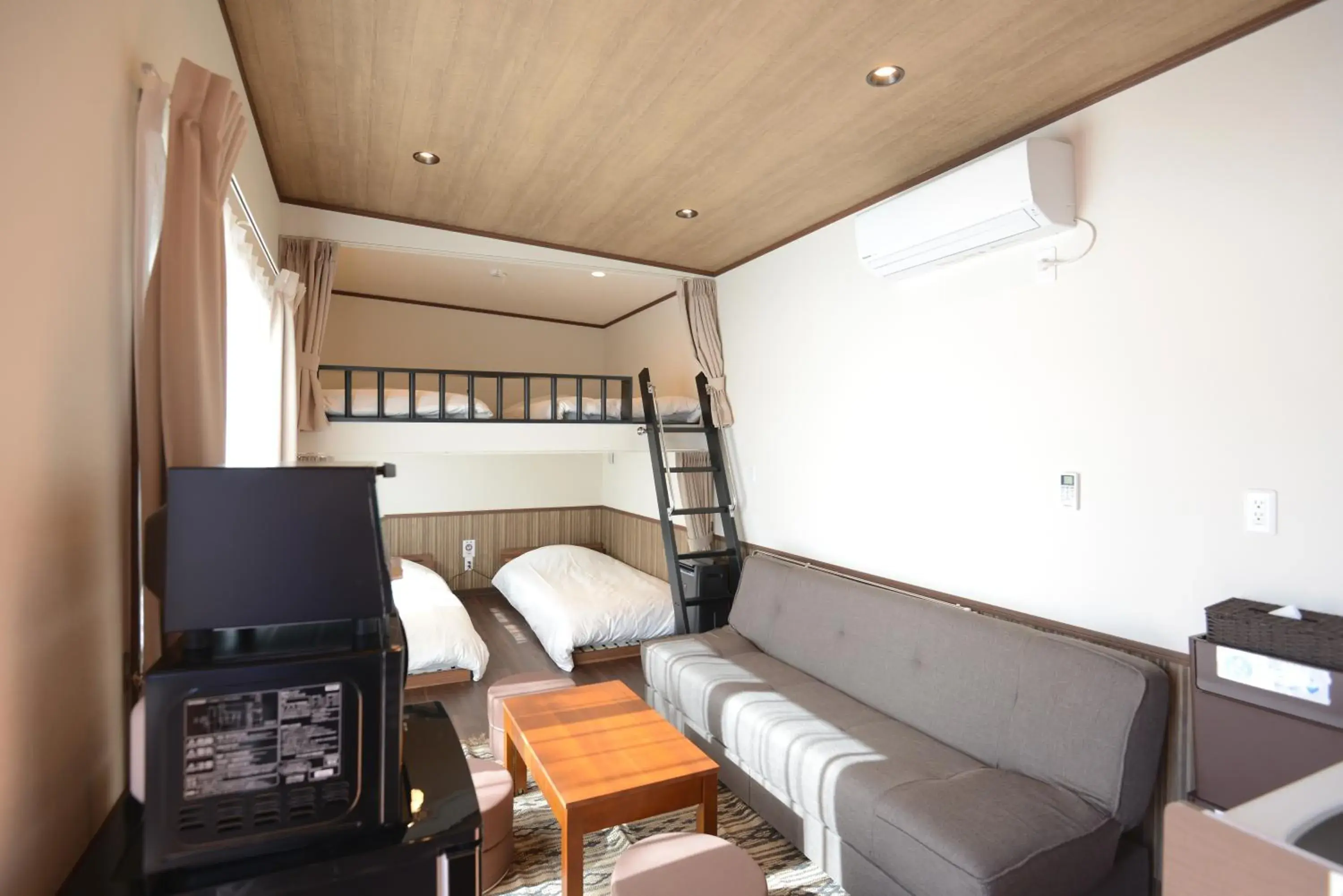 Large room in Mt Fuji Glamping VILLA Kawaguchiko Large room in Mt Fuji Glamping VILLA Kawaguchiko