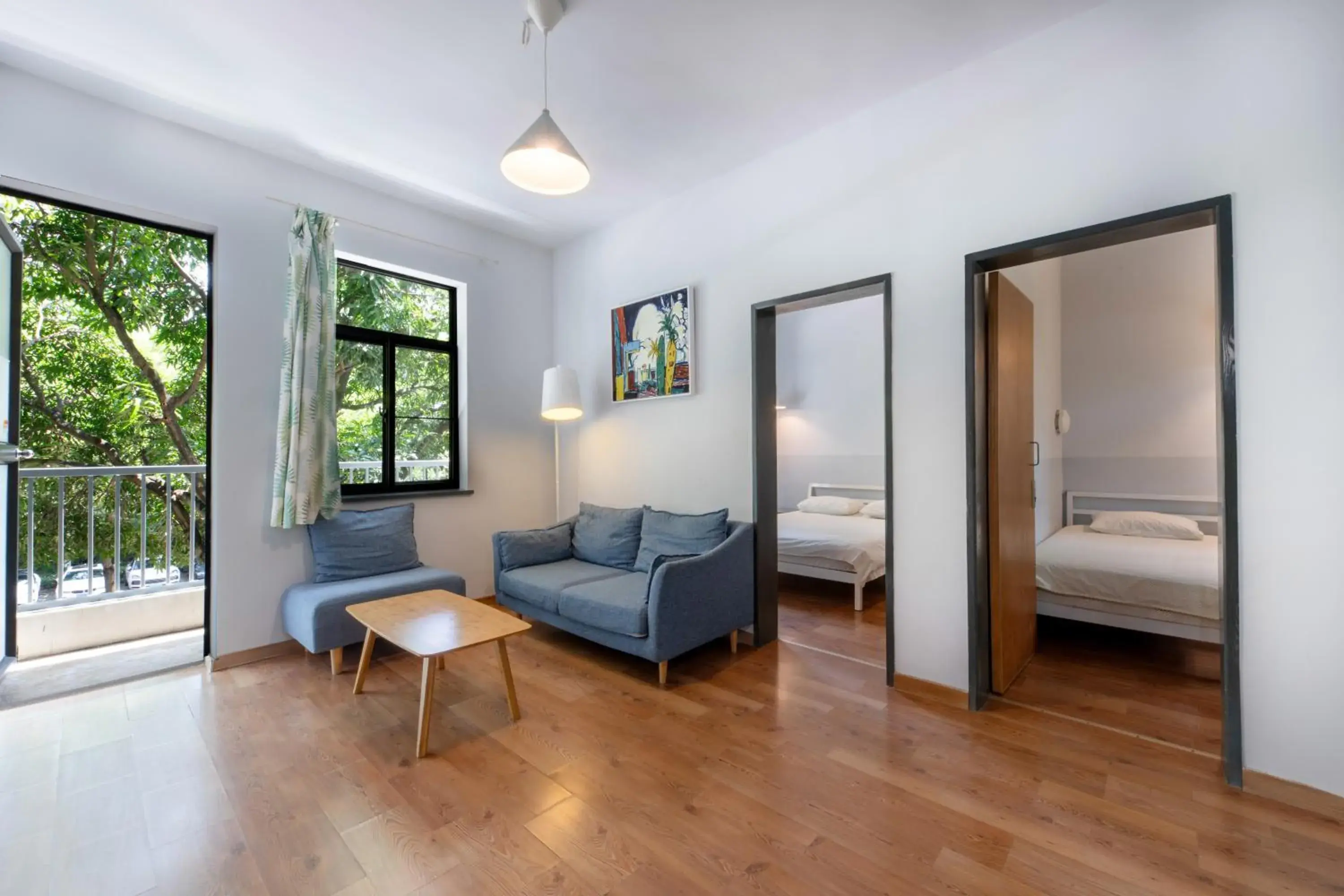 Two-Bedroom Apartment in Shenzhen Loft Youth Hostel Two-Bedroom Apartment in Shenzhen Loft Youth Hostel