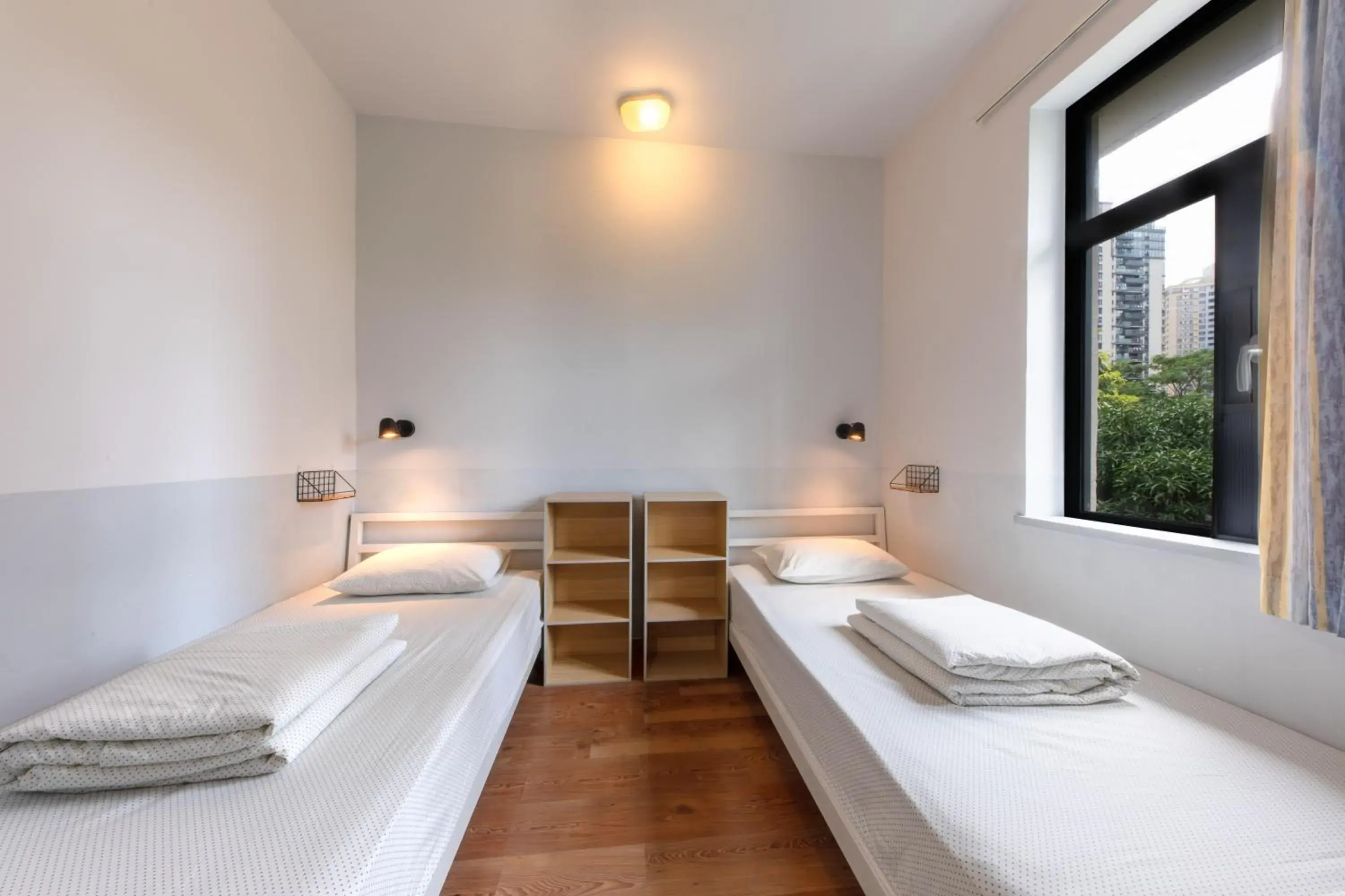 Single Bed in girl's Dormitory Room in Shenzhen Loft Youth Hostel Single Bed in girl's Dormitory Room in Shenzhen Loft Youth Hostel