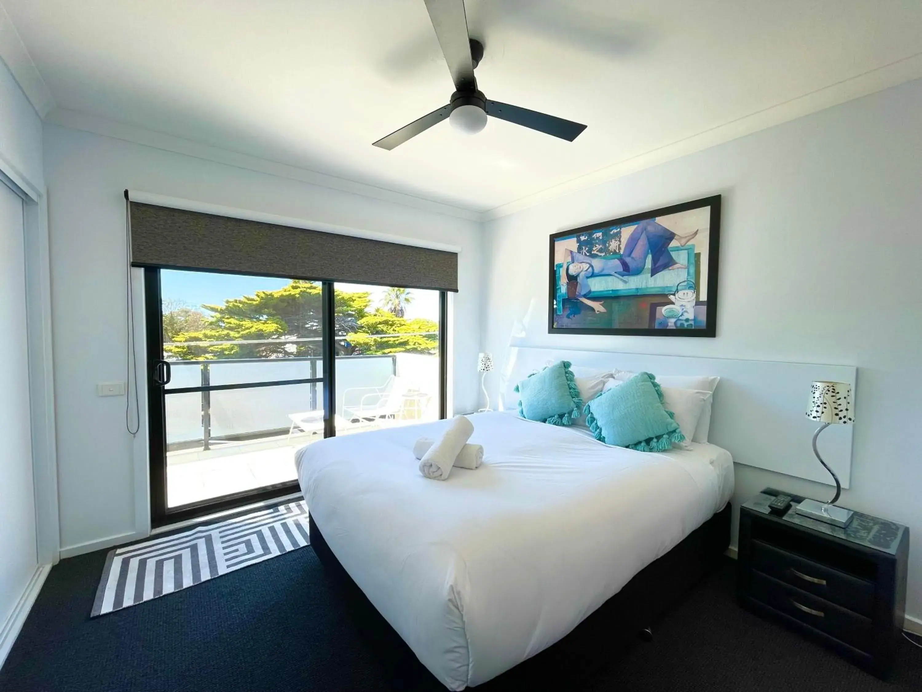 Three-Bedroom Apartment in Oceanic on Thompson Apartments Three-Bedroom Apartment in Oceanic on Thompson Apartments