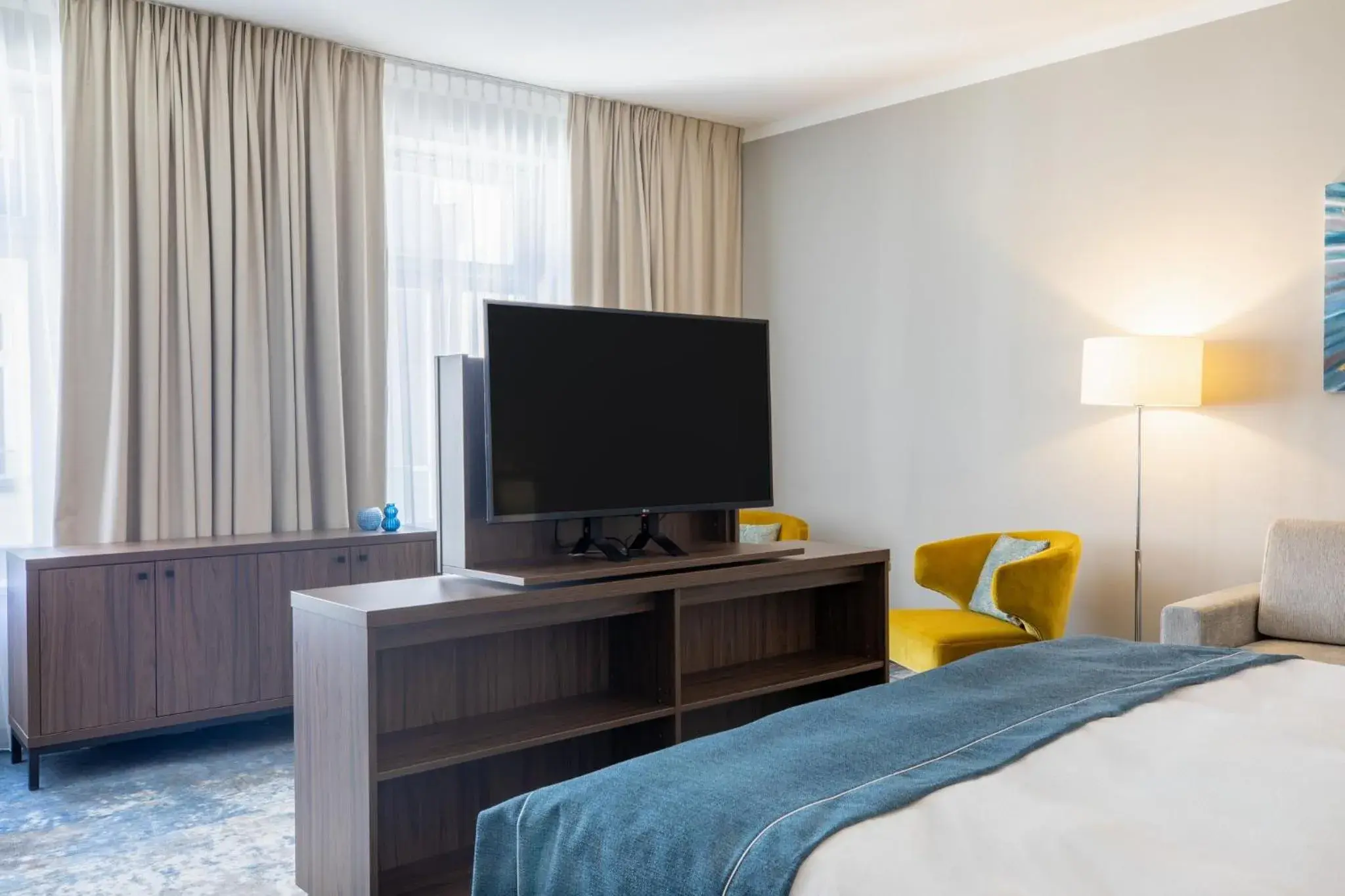 Queen Suite with Sofa Bed in Select Hotel Moser Verdino Klagenfurt Queen Suite with Sofa Bed in Select Hotel Moser Verdino Klagenfurt