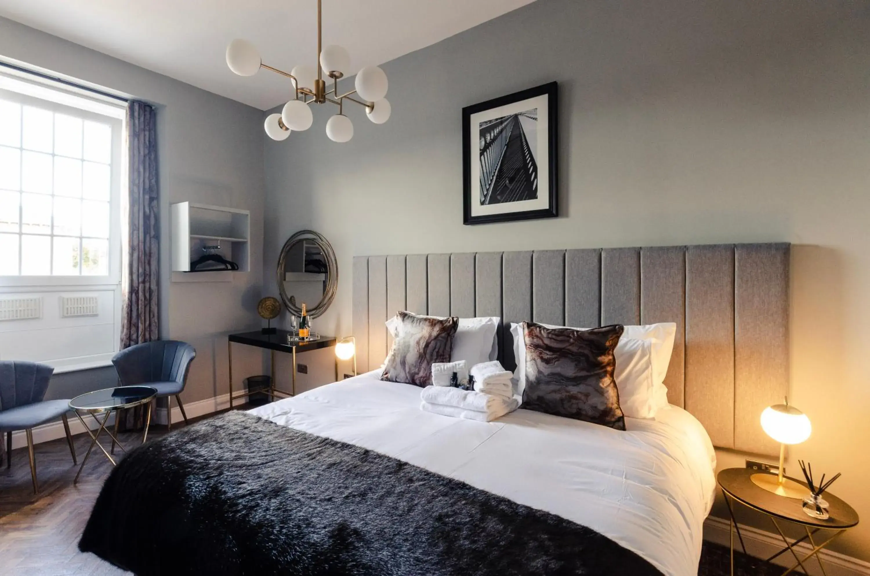 Premier Double / Twin Room in Sweeney Motherwell Premier Double / Twin Room in Sweeney Motherwell