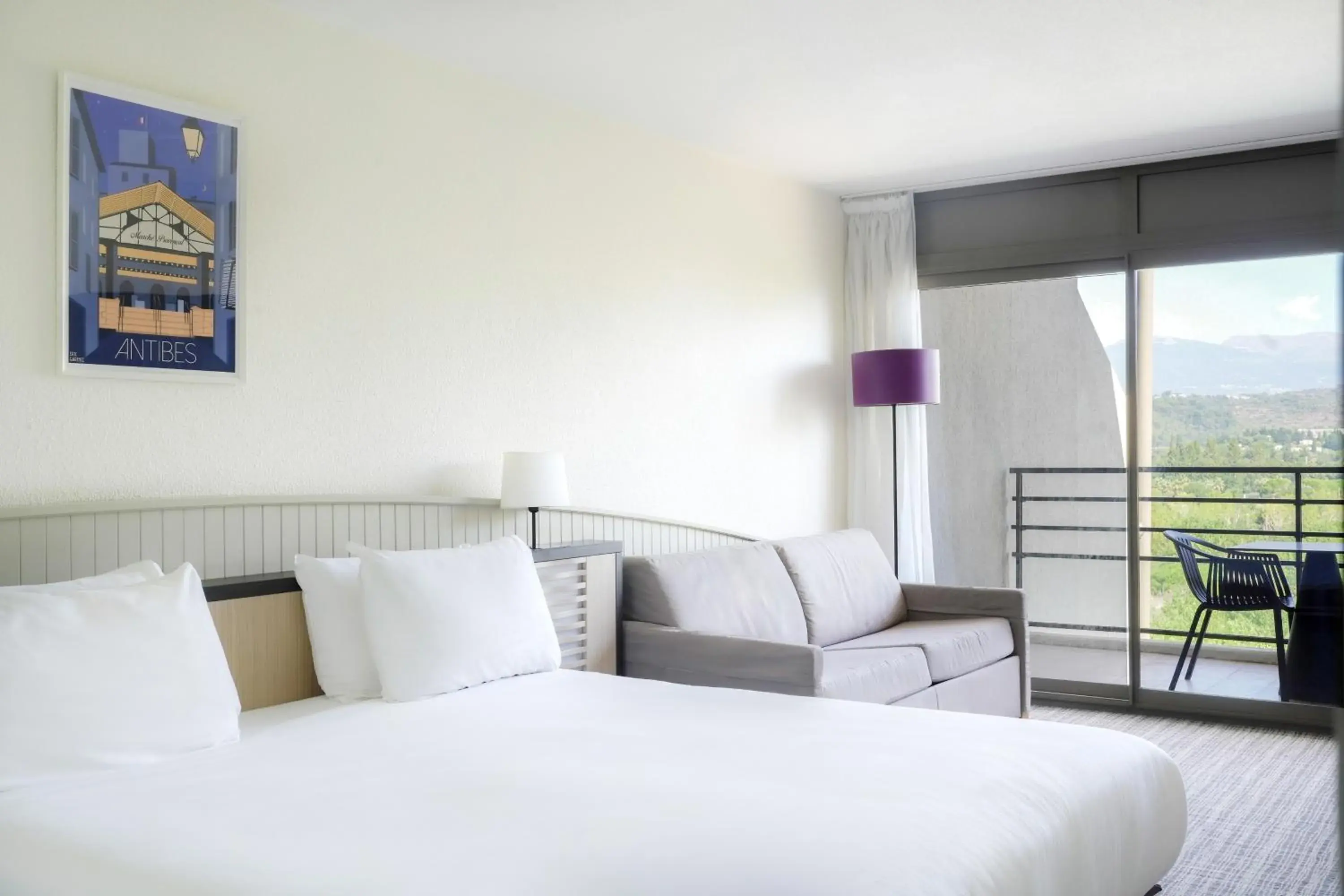 Double Room with Lateral Sea View in Thalazur Antibes - Hôtel & Spa Double Room with Lateral Sea View in Thalazur Antibes - Hôtel & Spa