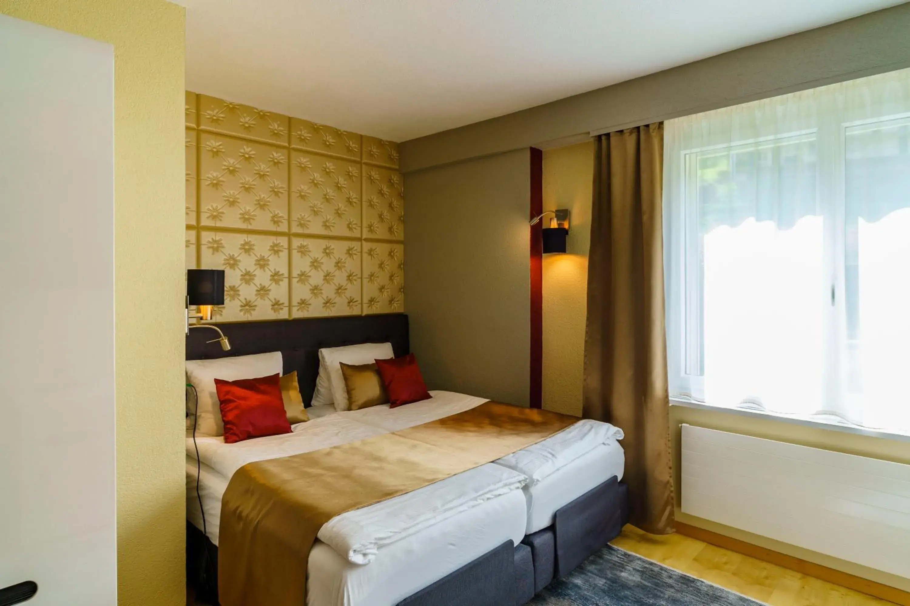 Twin Room with Bathroom in Seeblick SMART Hotel Rössli Twin Room with Bathroom in Seeblick SMART Hotel Rössli