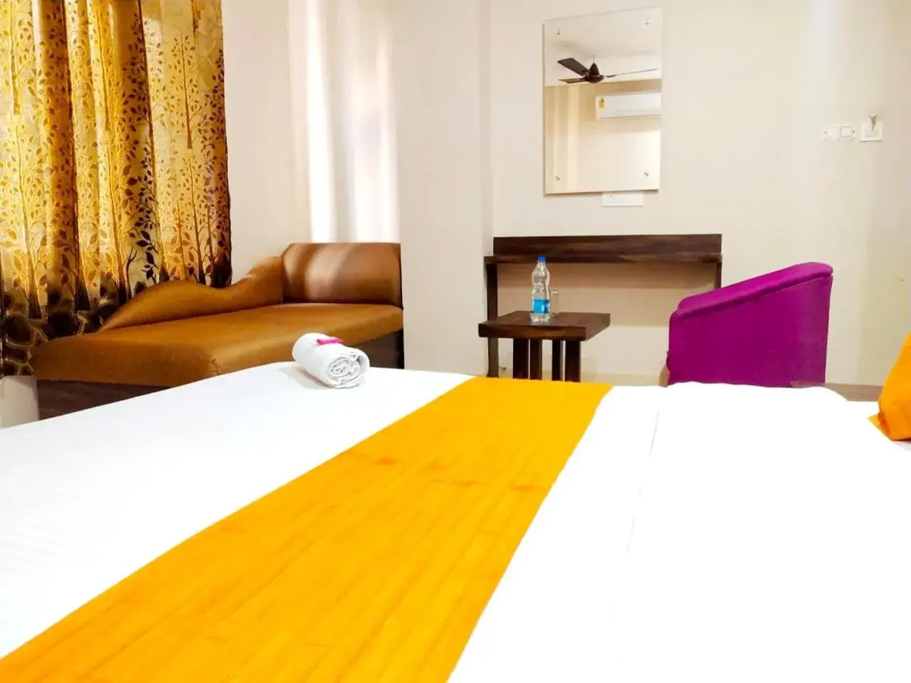 Deluxe Triple Room in Hotel Sukhman Residency Deluxe Triple Room in Hotel Sukhman Residency
