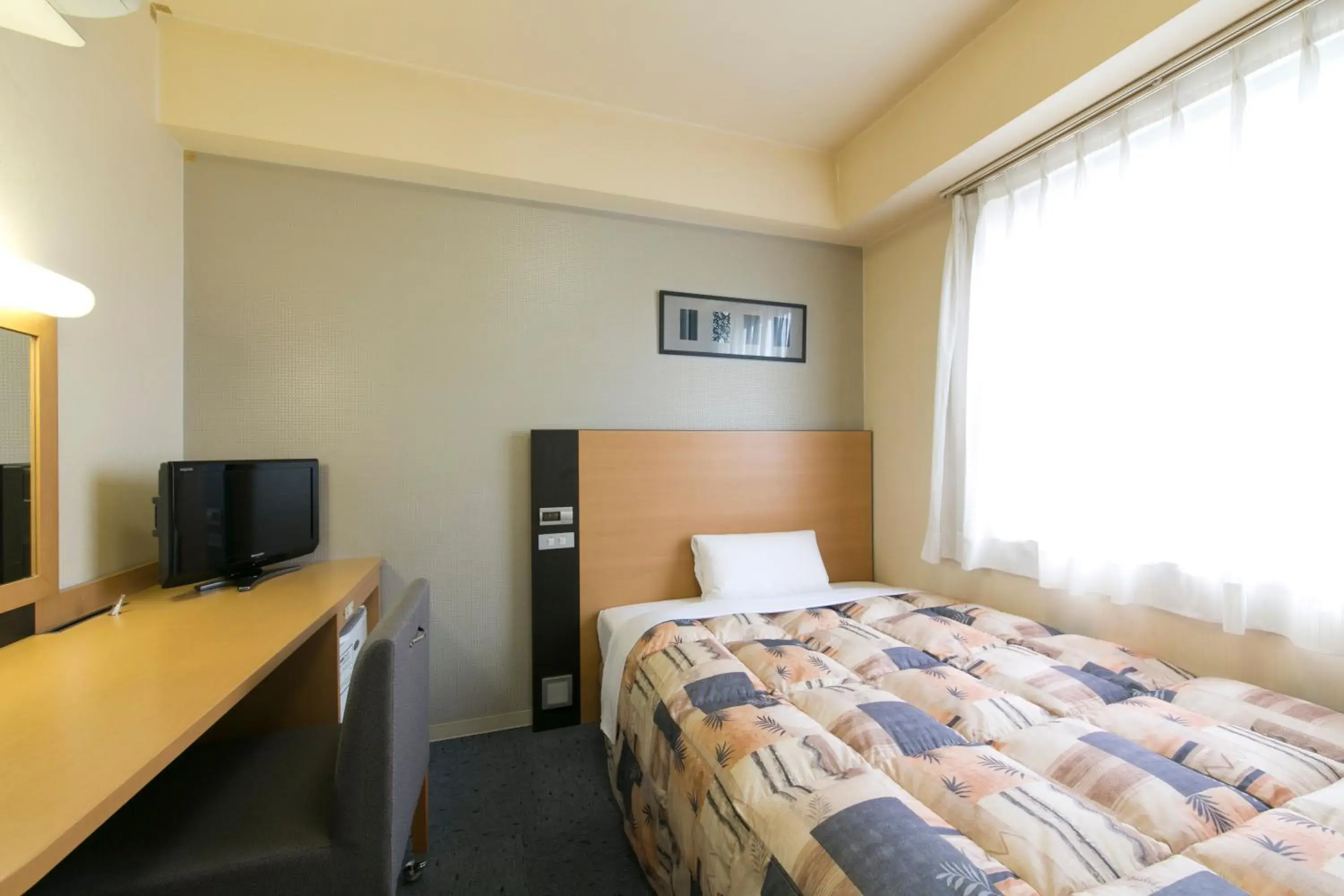 Deluxe Single Room - Non-Smoking in Hotel Econo Taki Deluxe Single Room - Non-Smoking in Hotel Econo Taki