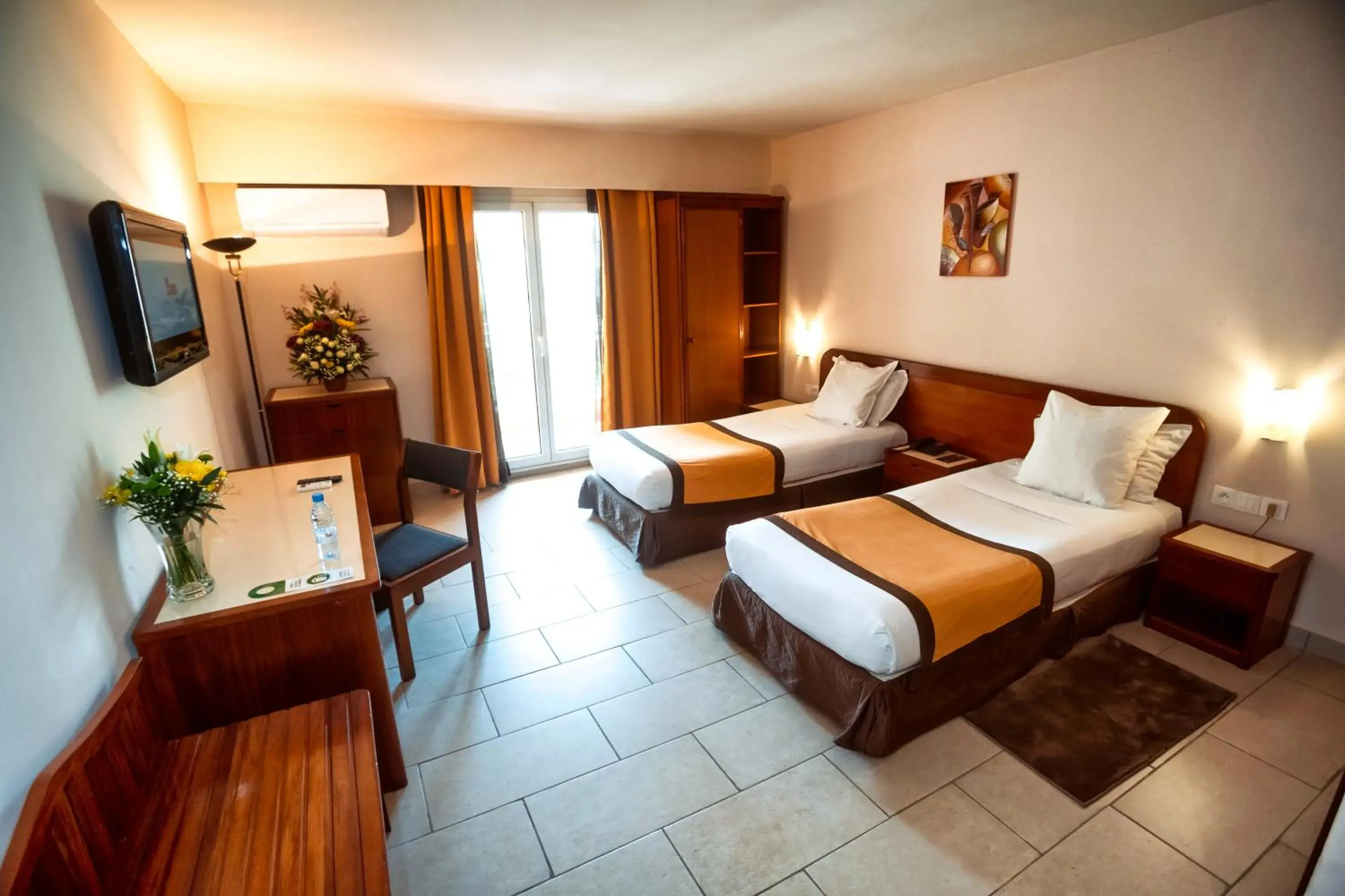 Studette Double Room in Café de Rome Studette Double Room in Café de Rome