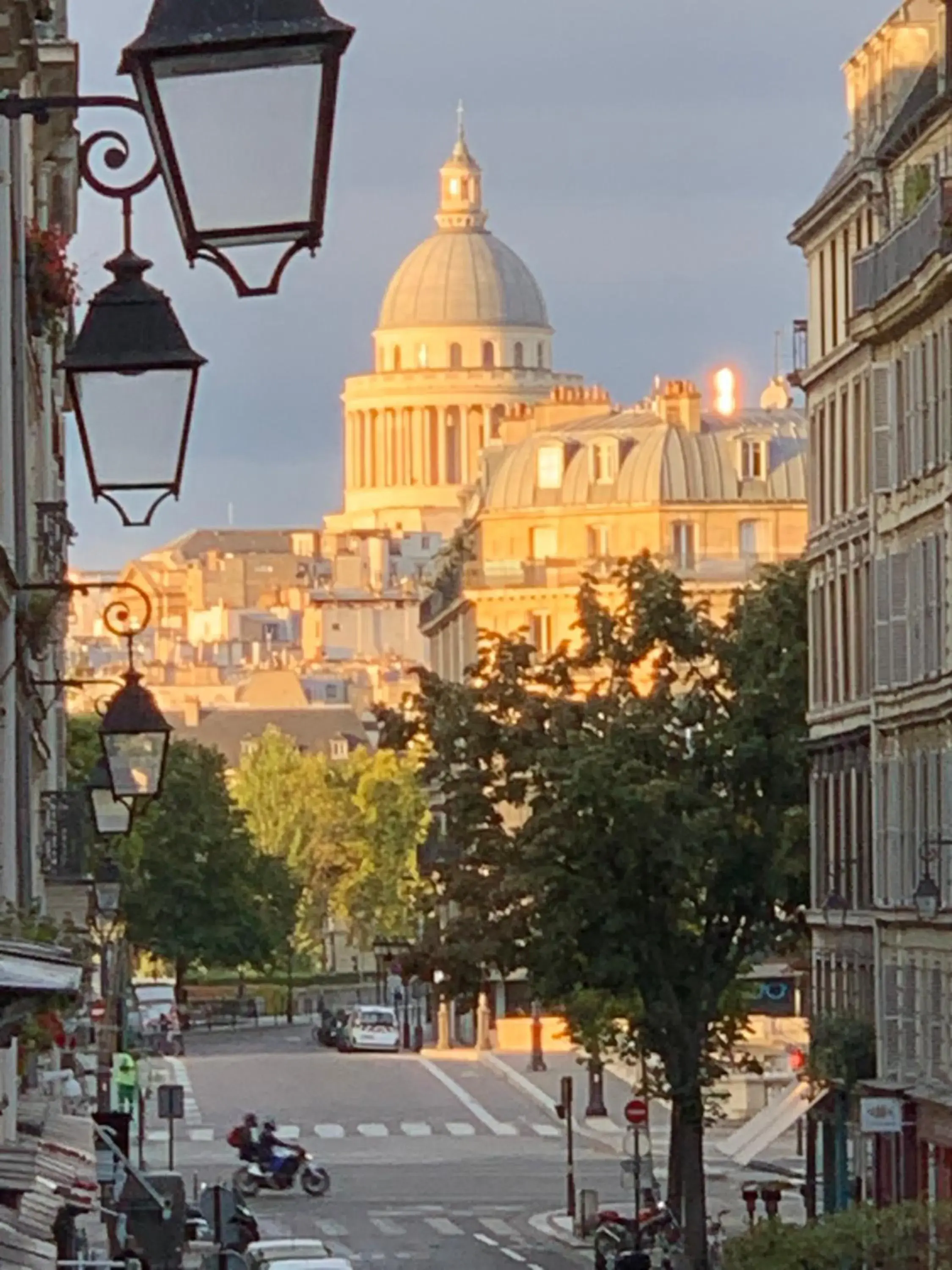Deluxe Room in PARIS RIVOLI NOTRE DAME Chambre d'Hôtes Studio Private Deluxe Room in PARIS RIVOLI NOTRE DAME Chambre d'Hôtes Studio Private