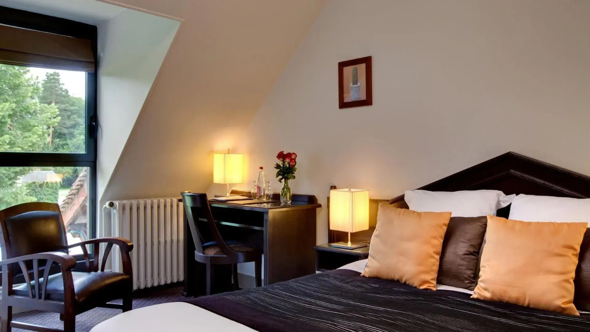 Double Room with Garden View in Le Pavillon De Gouffern Double Room with Garden View in Le Pavillon De Gouffern