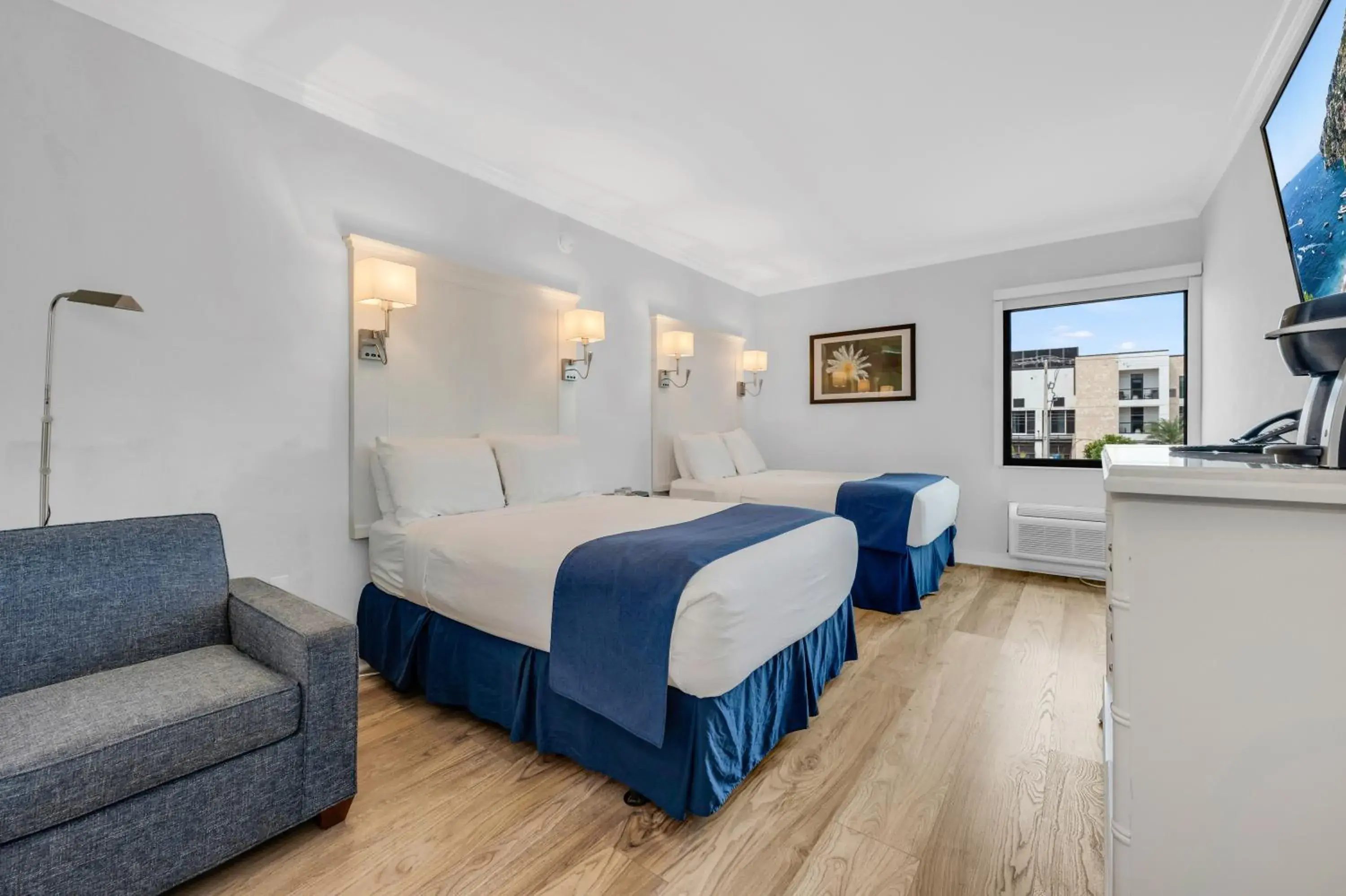 City View Double in Bayfront Inn 5th Avenue City View Double in Bayfront Inn 5th Avenue