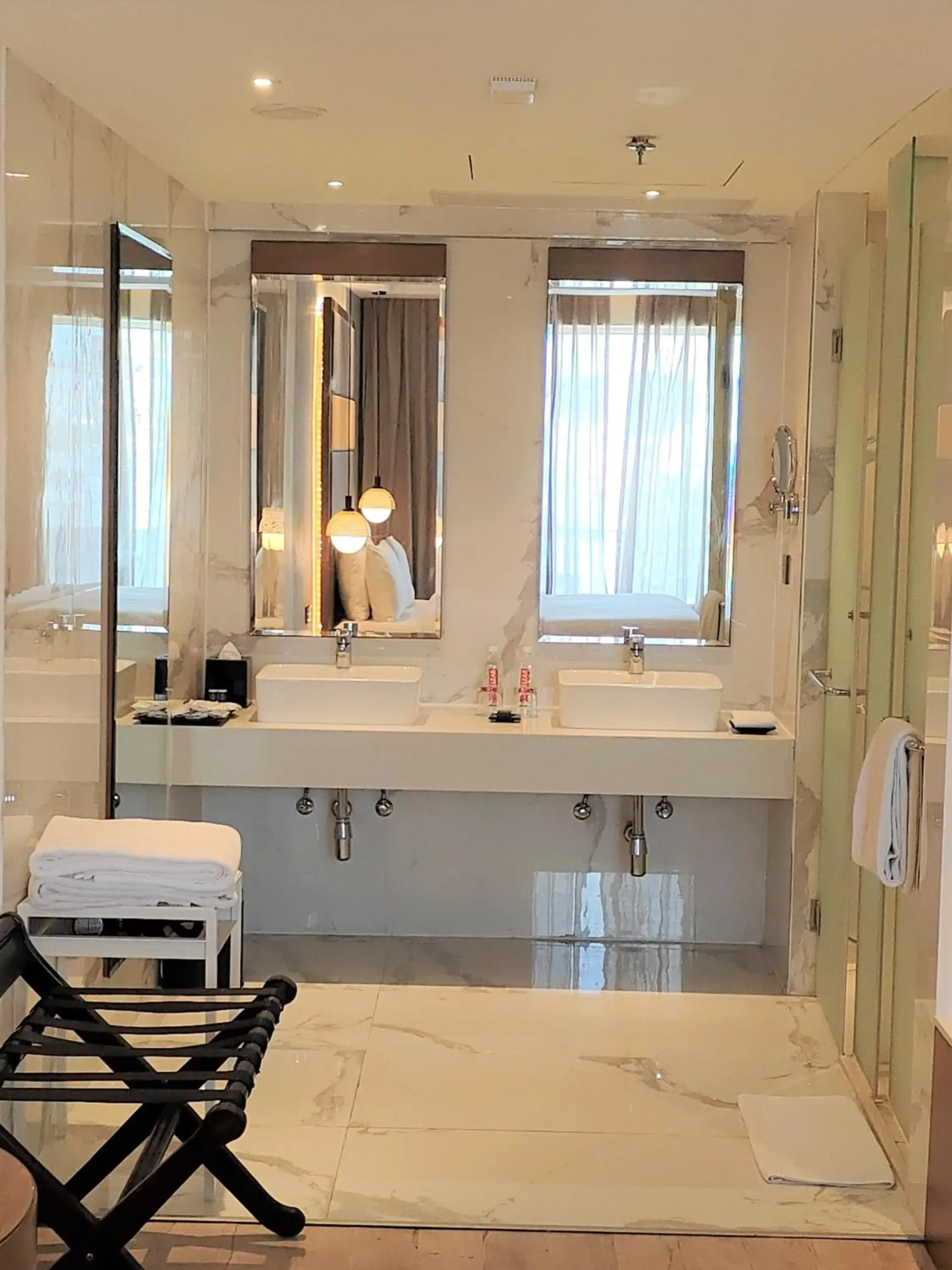 Deluxe Suite - single occupancy in Le Meridien Hyderabad Deluxe Suite - single occupancy in Le Meridien Hyderabad