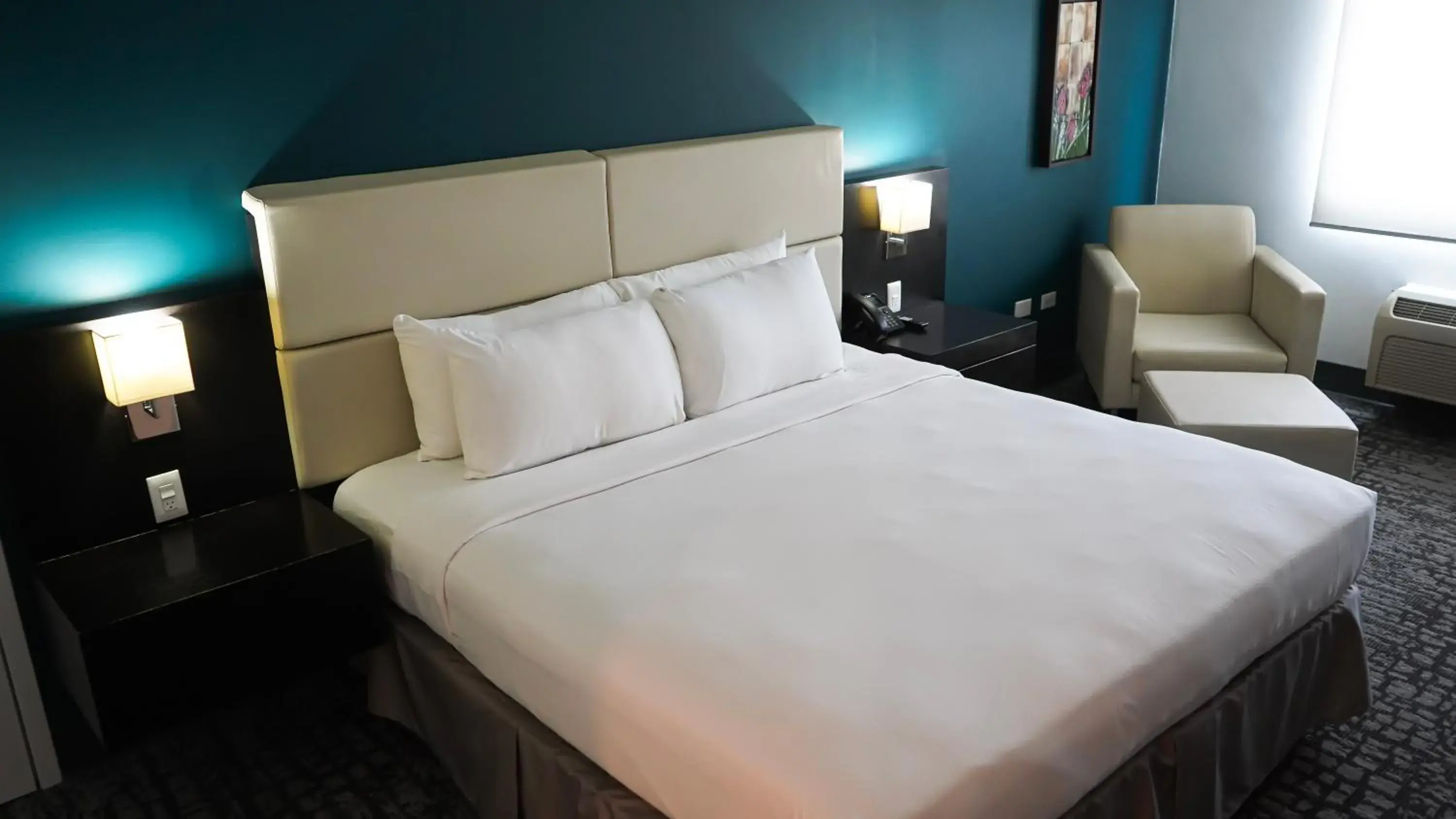 Deluxe King Room in Costa Bahia Hotel, Convention Center and Casino Deluxe King Room in Costa Bahia Hotel, Convention Center and Casino