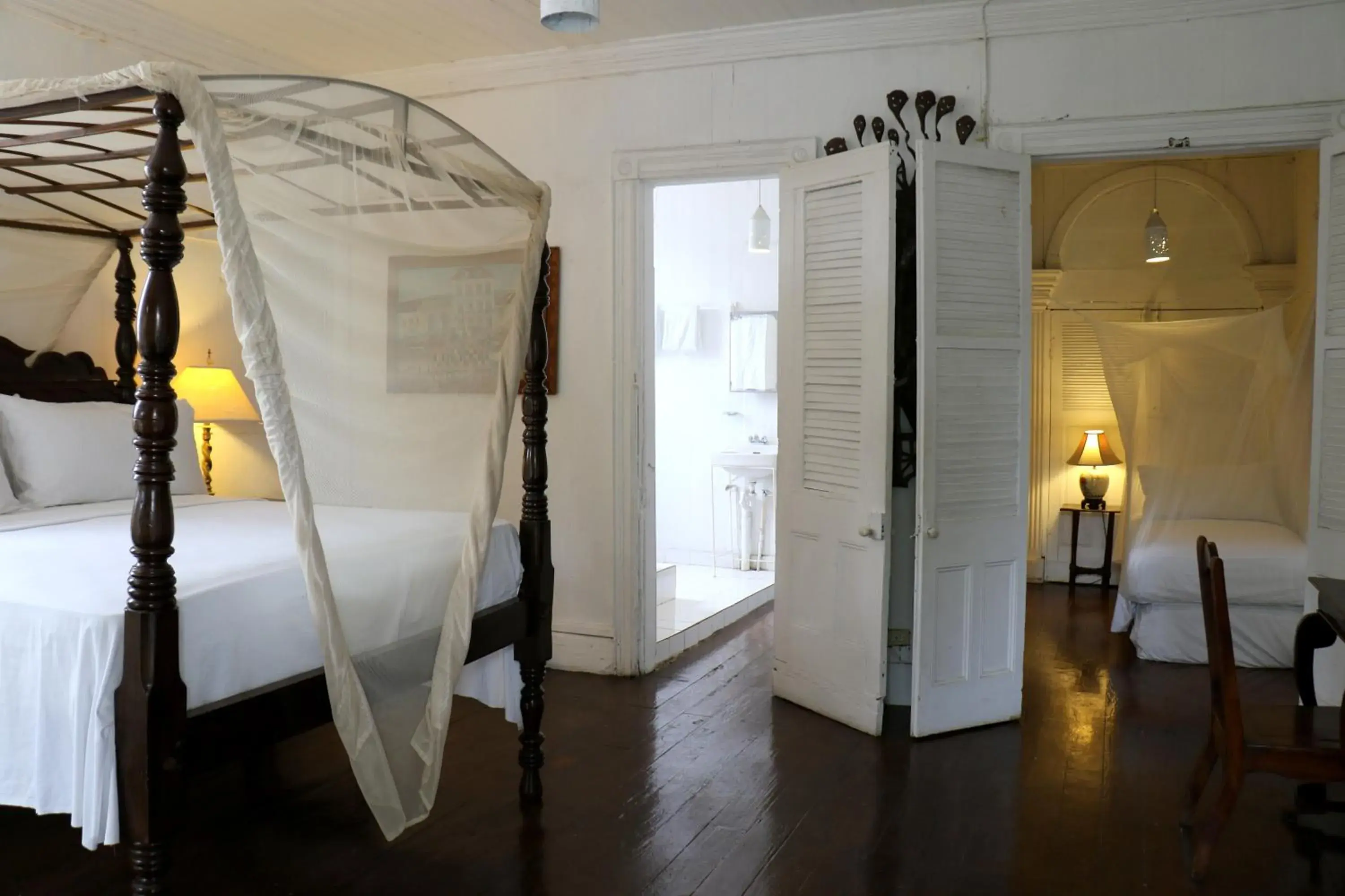 Old Master Bedroom - 9 in hotel florita Old Master Bedroom - 9 in hotel florita