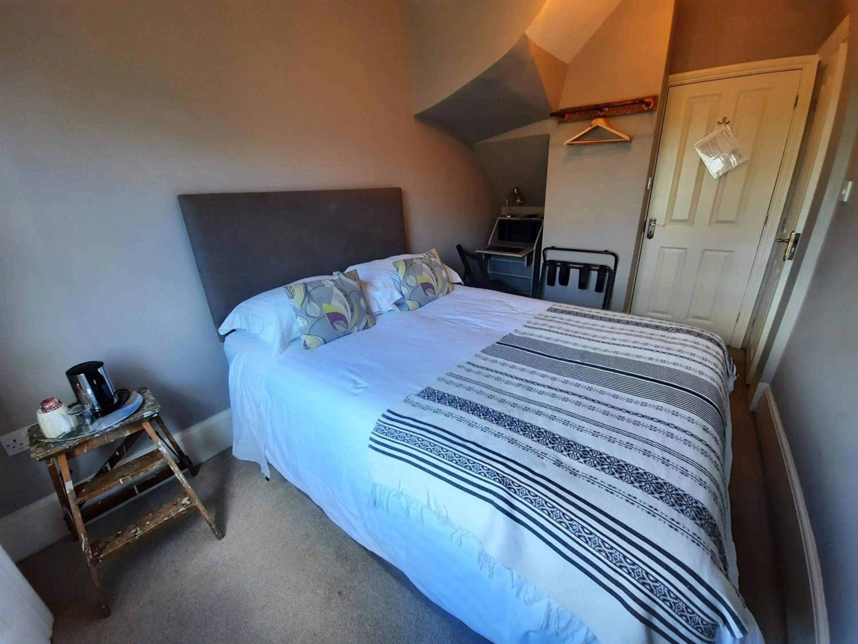 Double Room - single occupancy in The Priory Double Room - single occupancy in The Priory