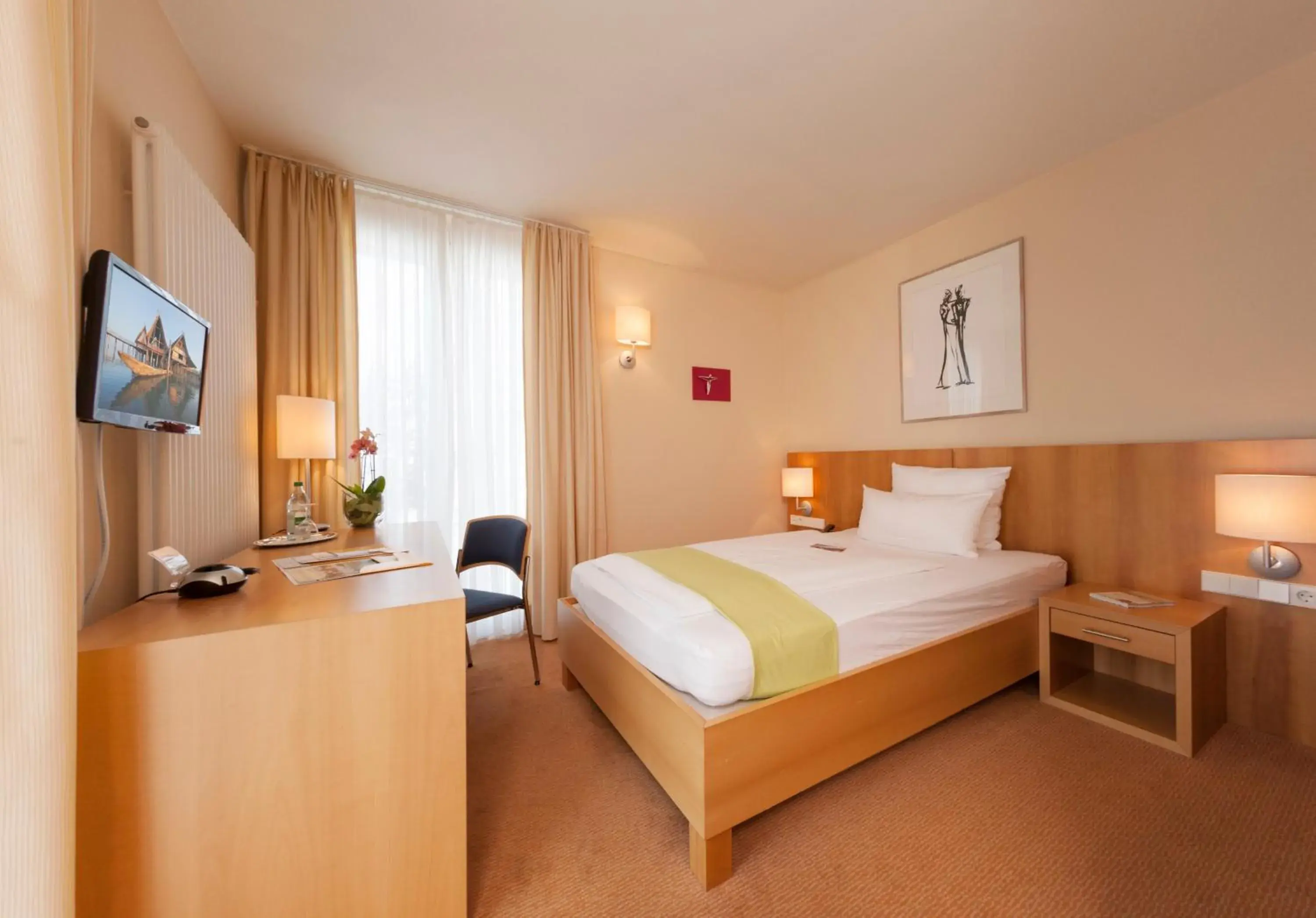 Single Room in Hotel St Elisabeth Single Room in Hotel St Elisabeth