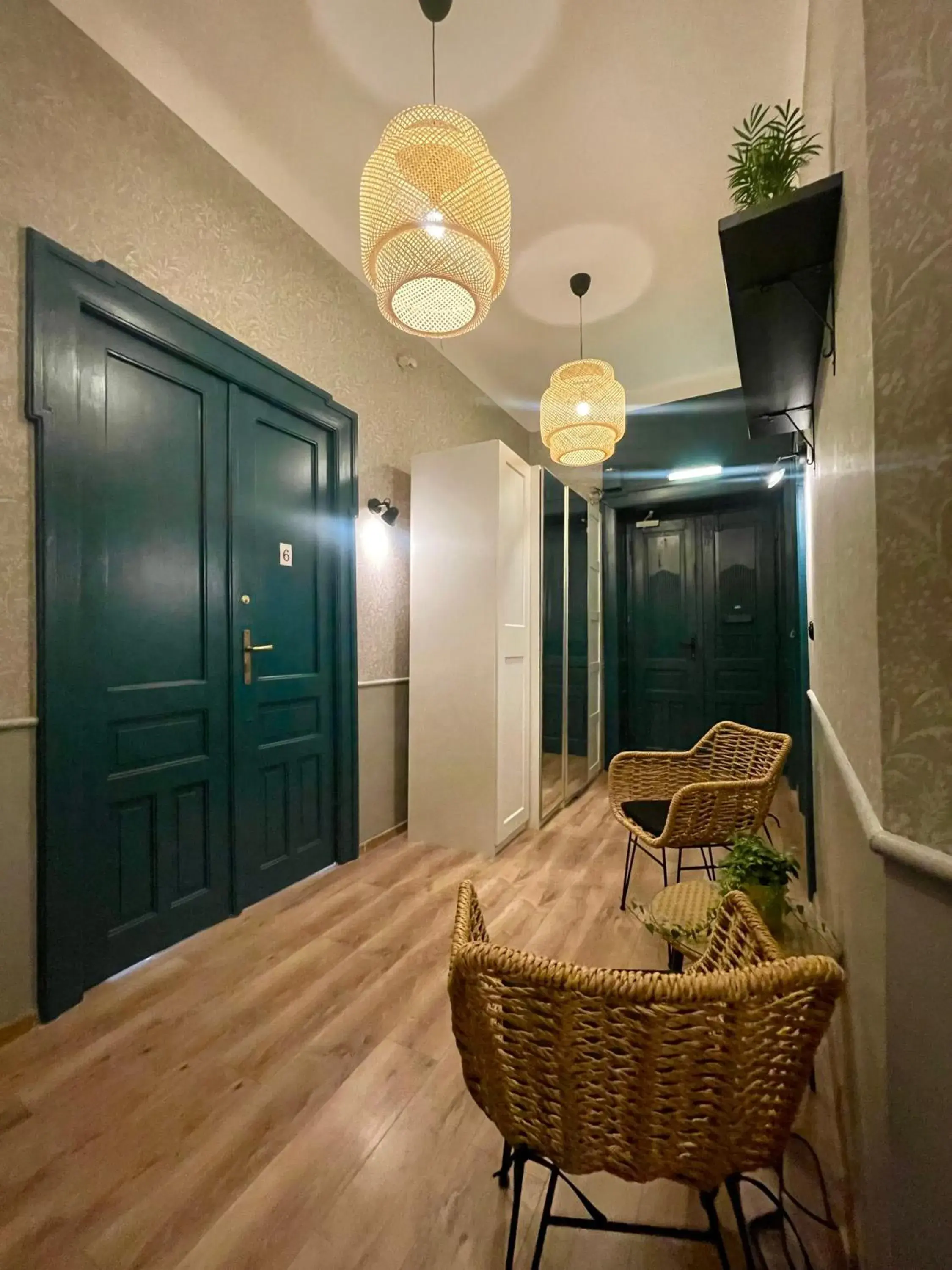 Roller Aparthotel Roller Aparthotel