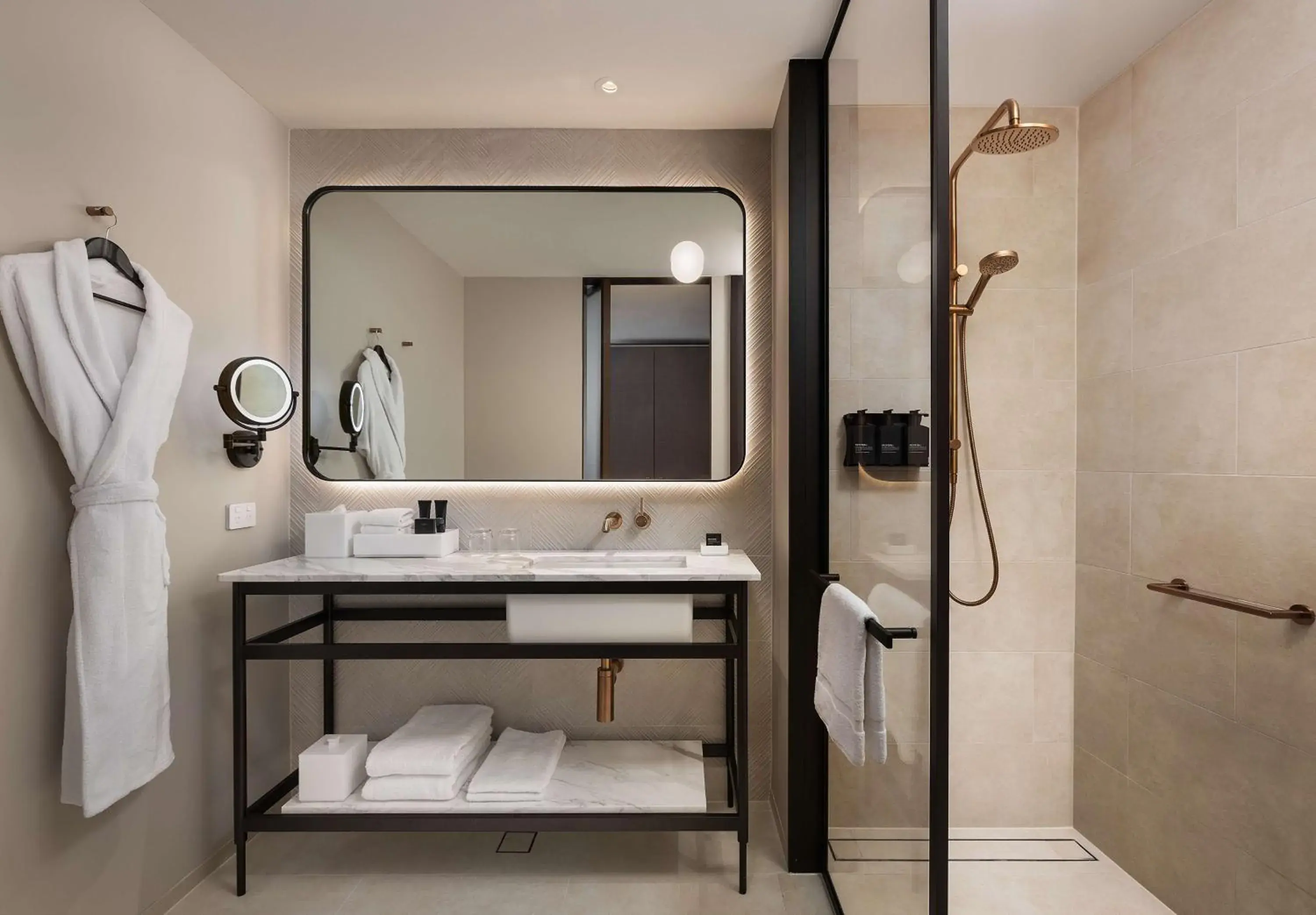 Executive King Room - Lounge Access in Hilton Melbourne Little Queen Street Executive King Room - Lounge Access in Hilton Melbourne Little Queen Street