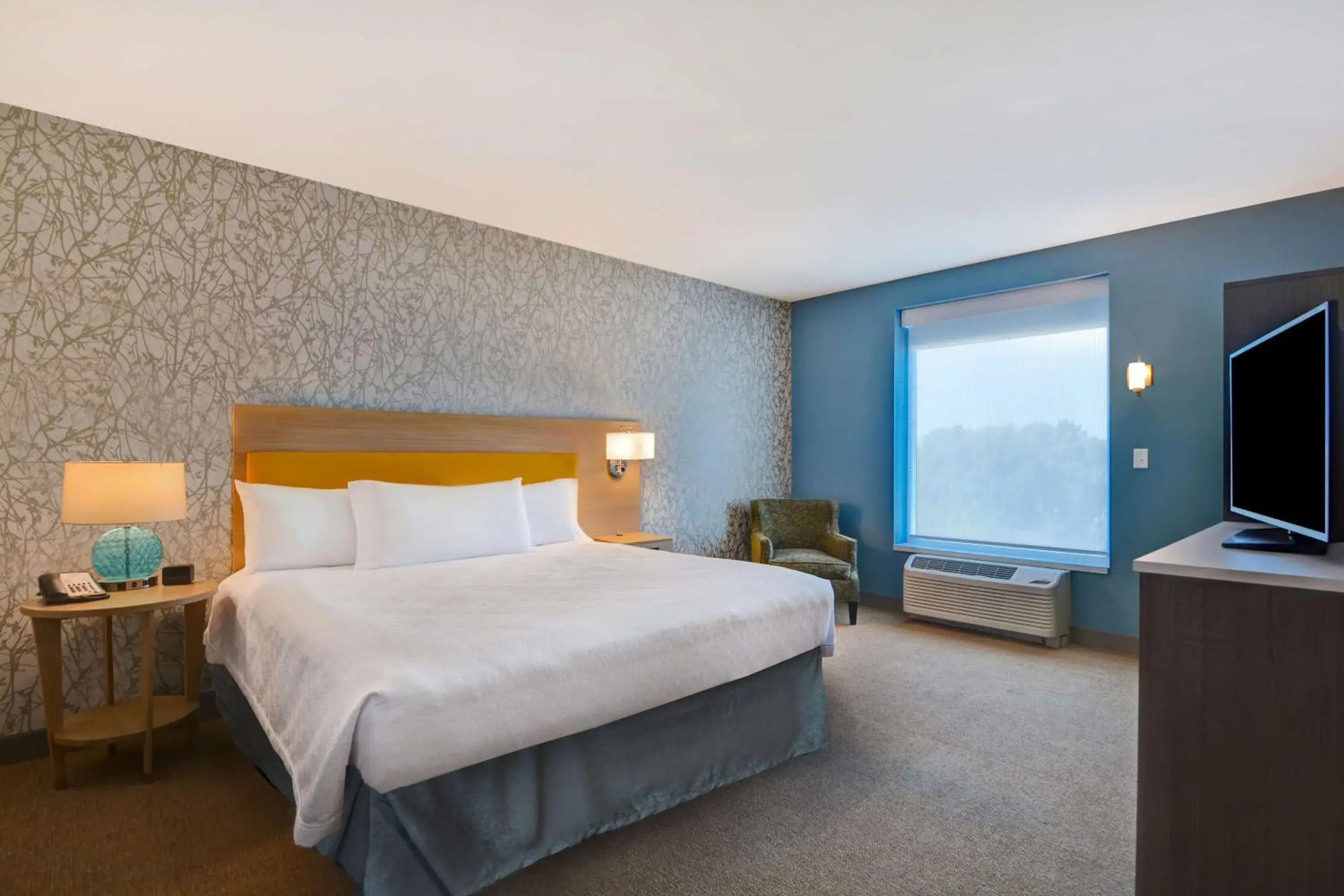 King Suite with Bath Tub - Disability Access/Non-Smoking in Home2 Suites by Hilton, Sarasota I-75 Bee Ridge, Fl King Suite with Bath Tub - Disability Access/Non-Smoking in Home2 Suites by Hilton, Sarasota I-75 Bee Ridge, Fl