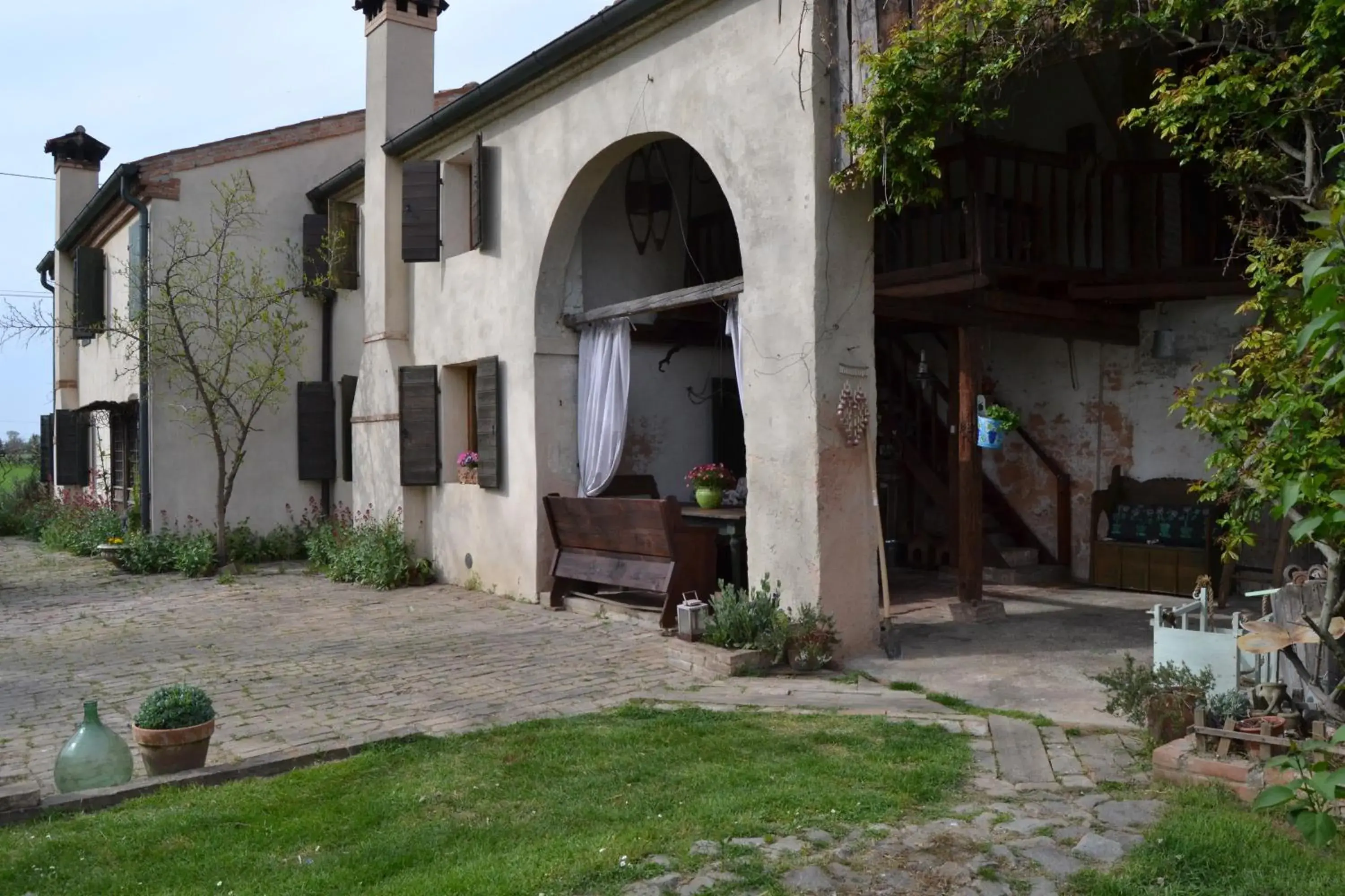 Regina Sconta Regina Sconta