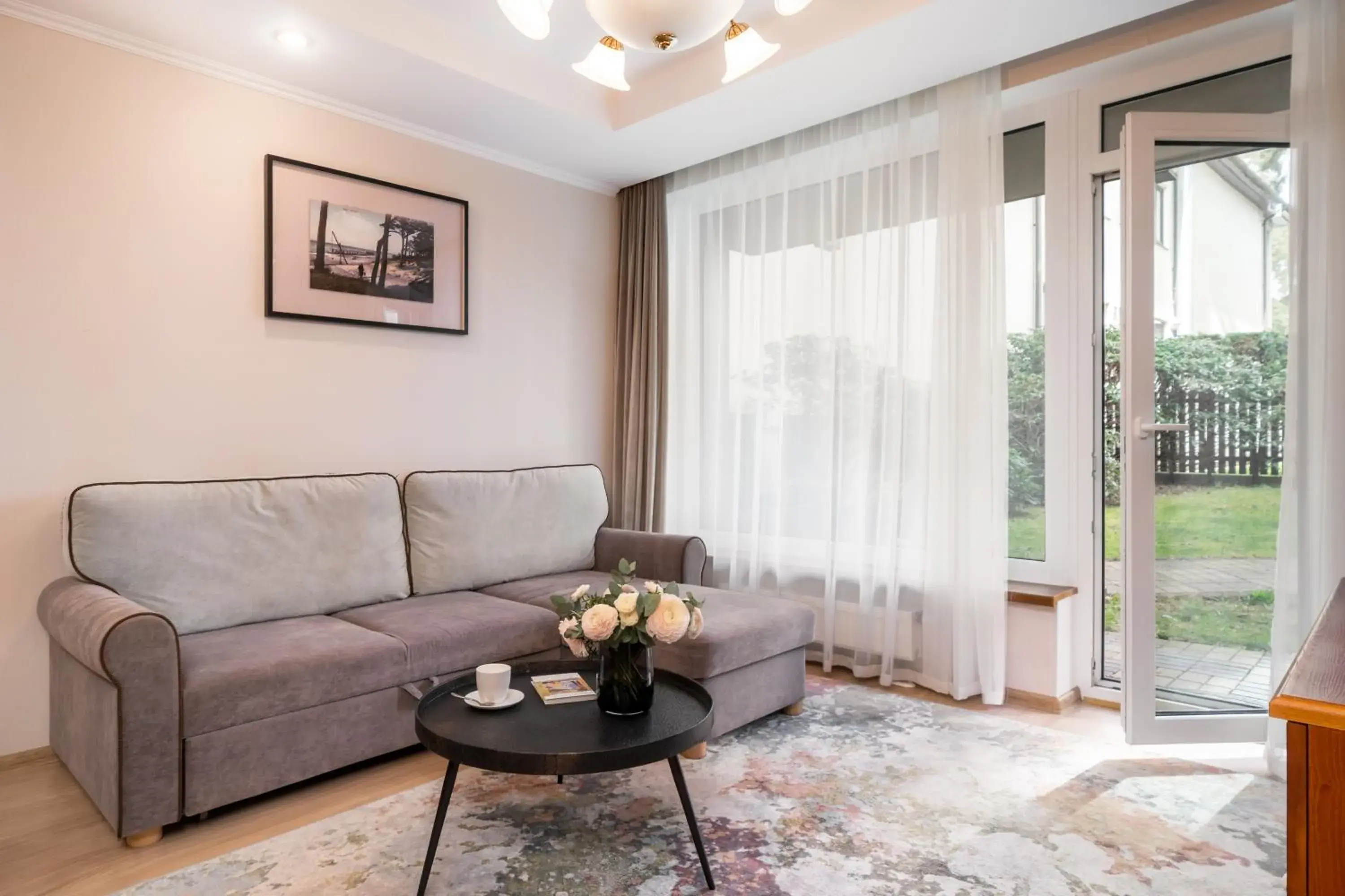Two-Bedroom Apartment with Courtyard in Villa Alvīne Family Apart-Hotel Two-Bedroom Apartment with Courtyard in Villa Alvīne Family Apart-Hotel