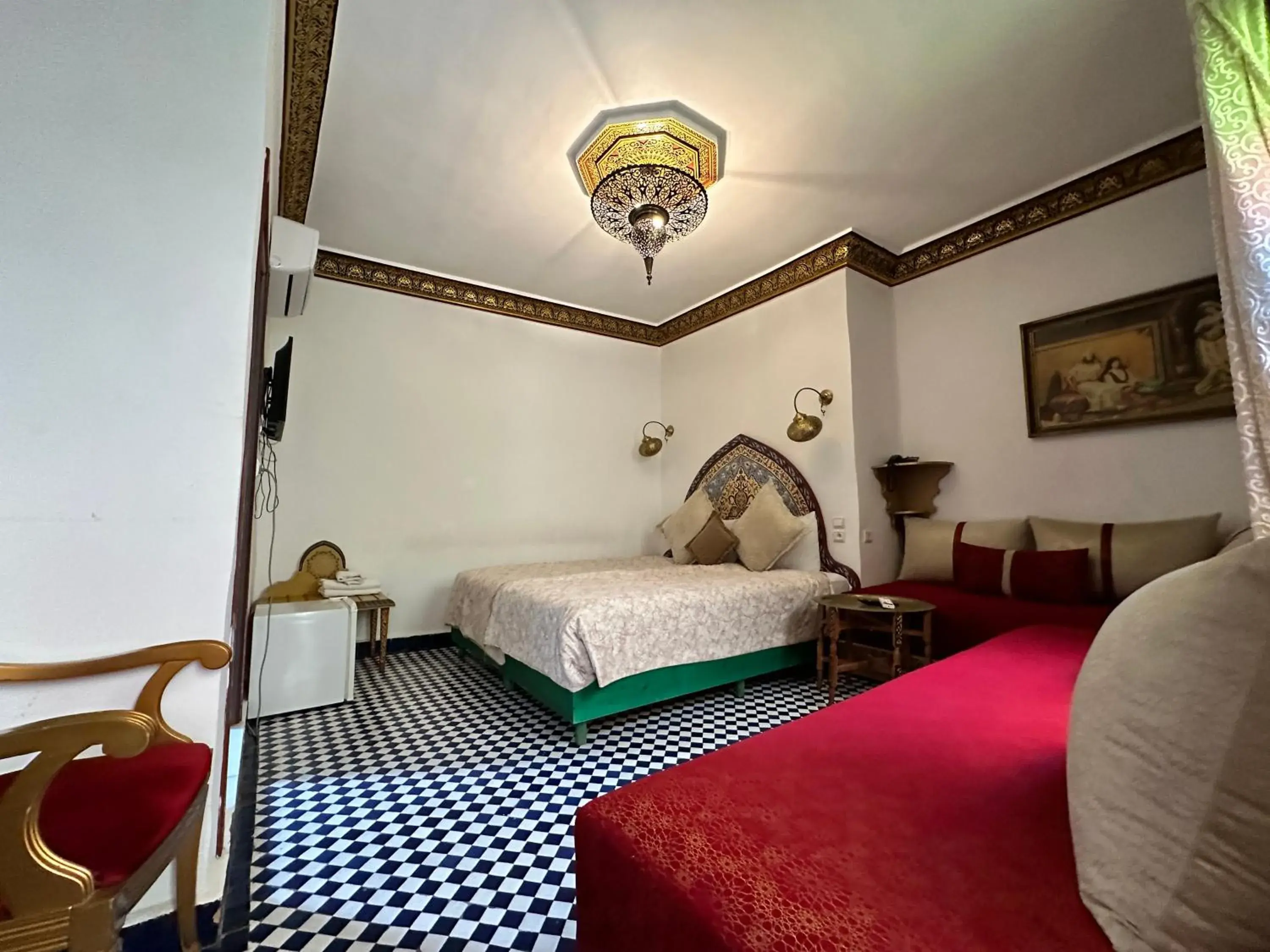 Deluxe Queen Suite in Riad Shama Fes Deluxe Queen Suite in Riad Shama Fes