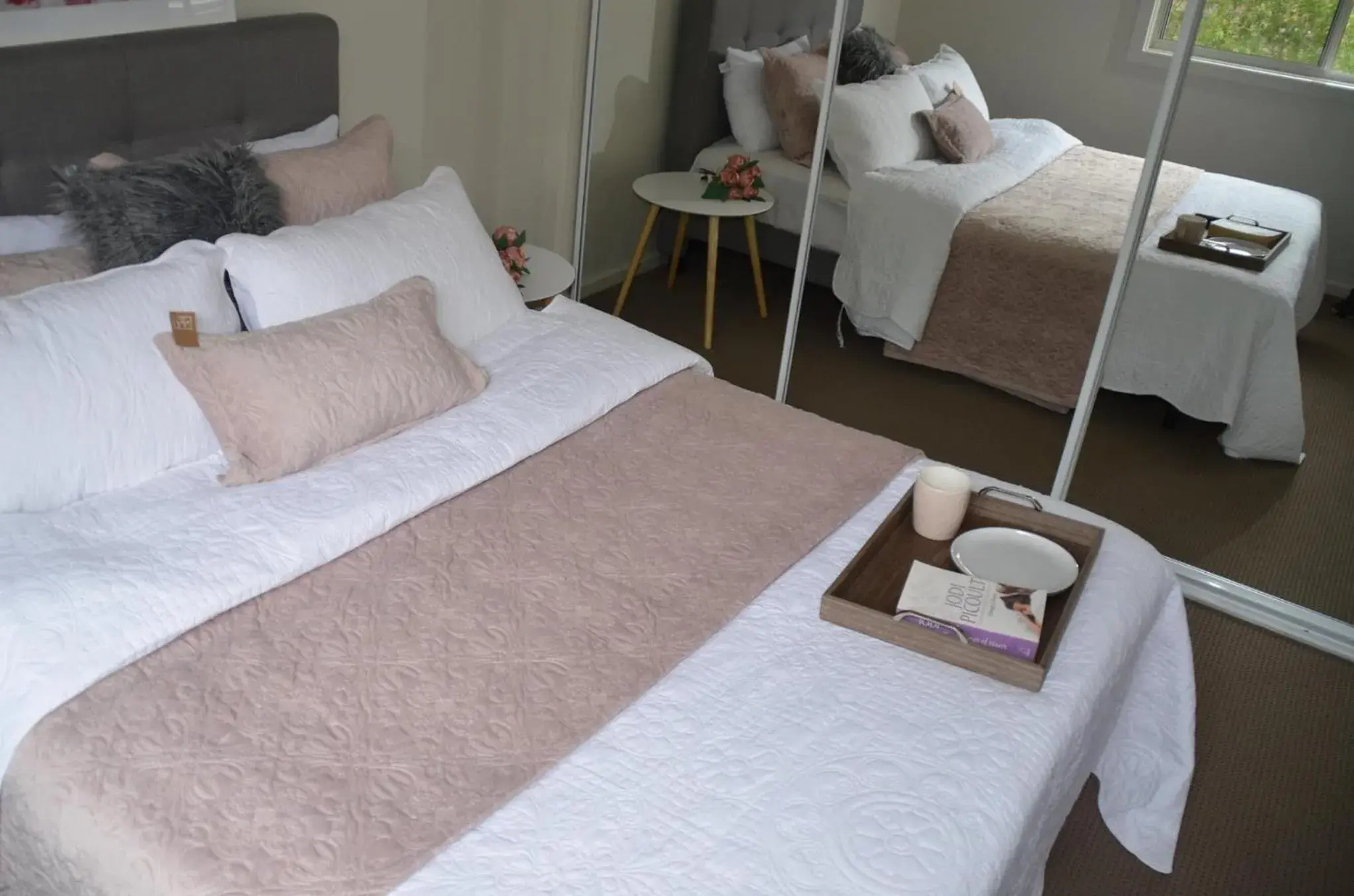 Two-Bedroom House in The Leaning Oak Holiday Lifestyles - Lake Conjola Two-Bedroom House in The Leaning Oak Holiday Lifestyles - Lake Conjola