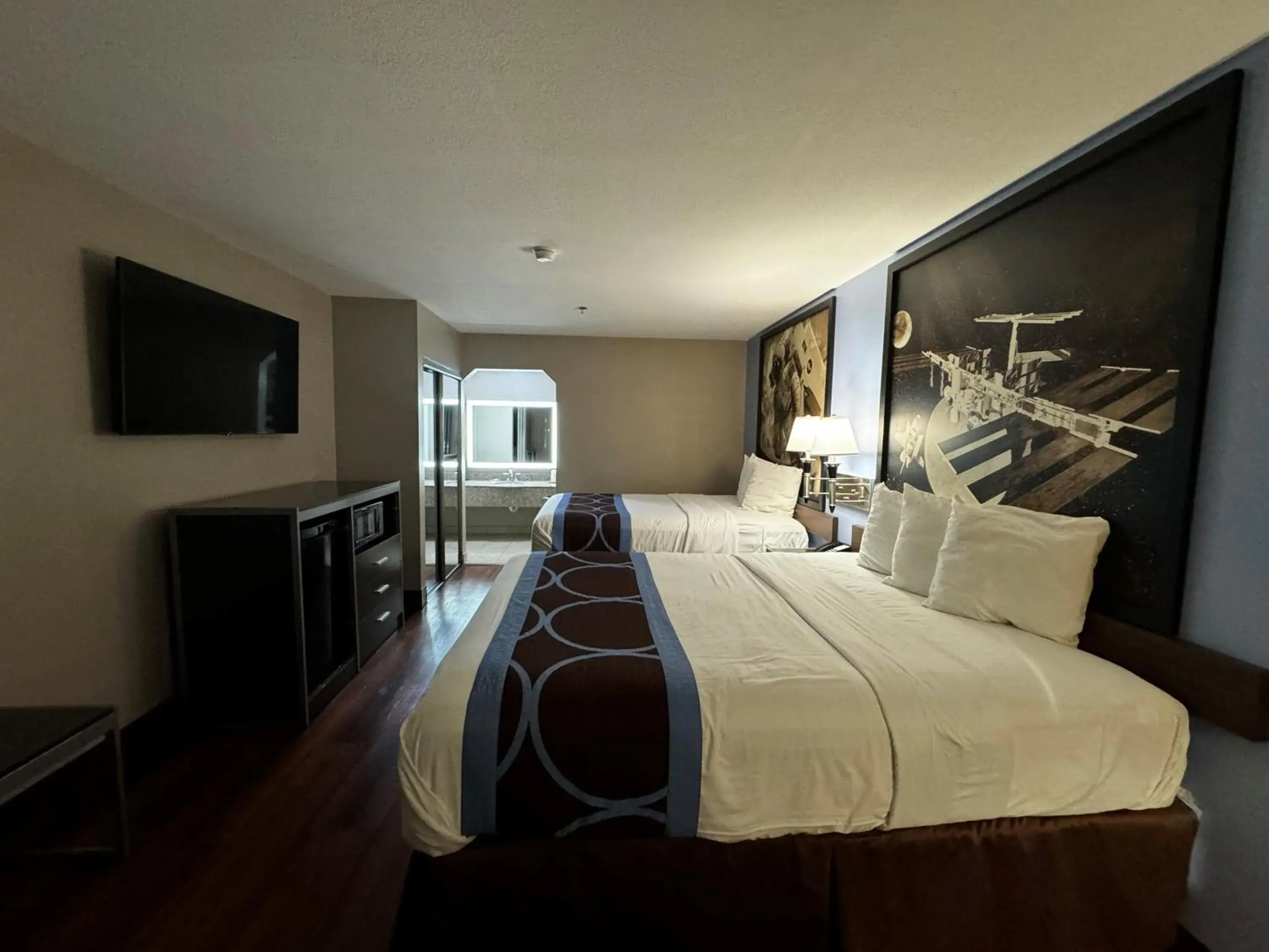 Queen Room with Two Queen Beds - First Floor/Non-Smoking in Super 8 by Wyndham Houston Webster NASA Queen Room with Two Queen Beds - First Floor/Non-Smoking in Super 8 by Wyndham Houston Webster NASA