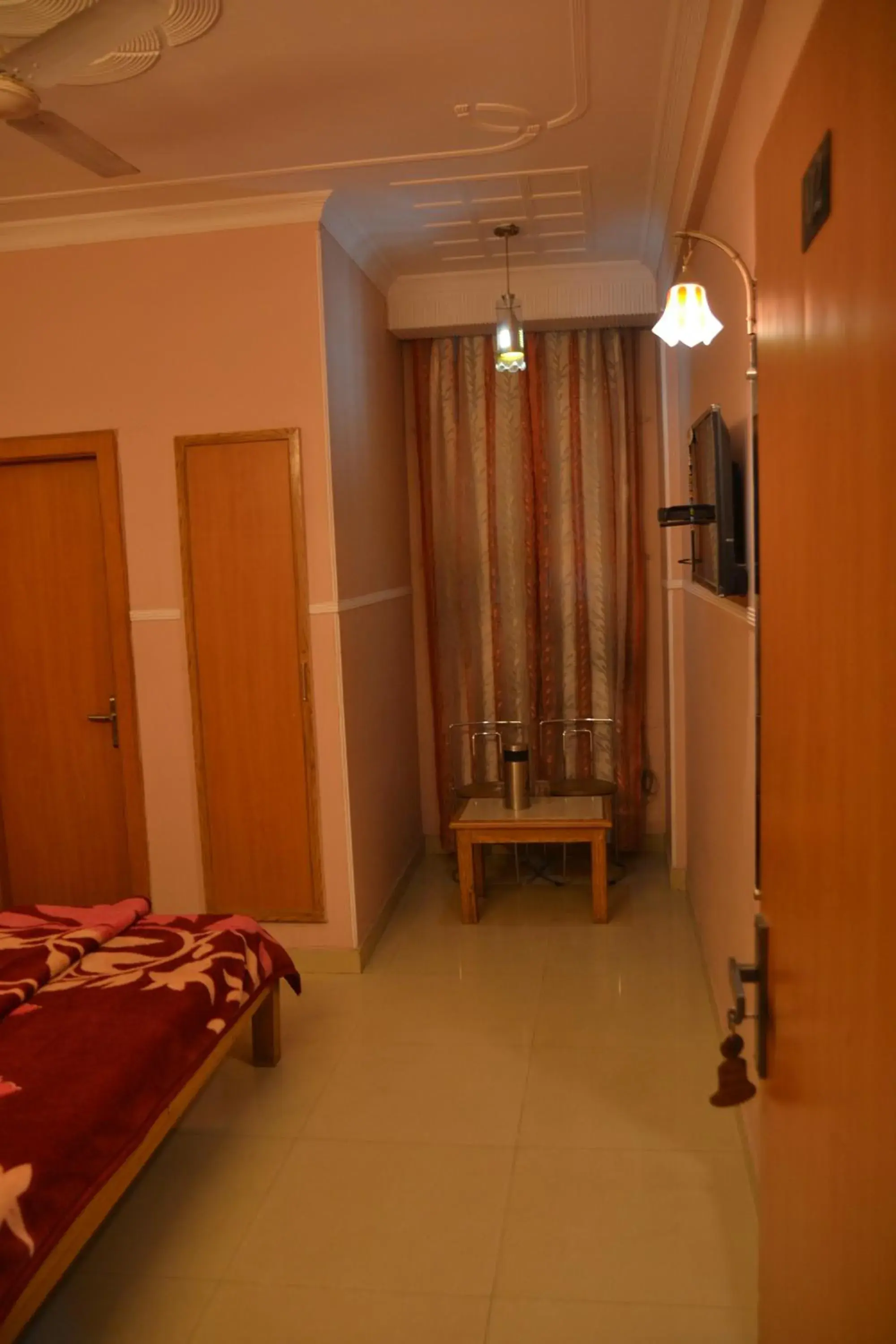 Deluxe Single Room - single occupancy in Hotel Queen Deluxe Single Room - single occupancy in Hotel Queen