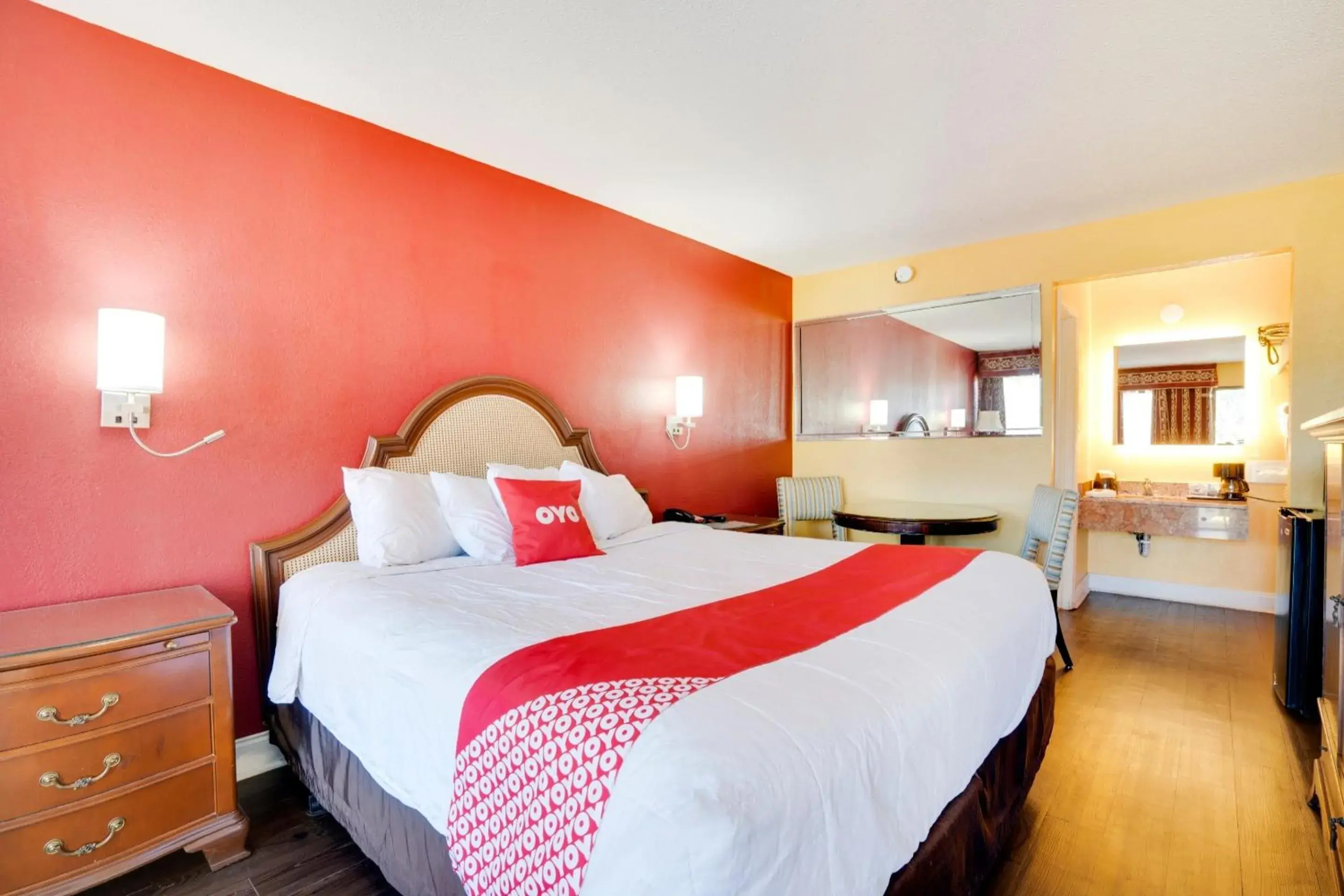 King Room in OYO Hotel Wade/Fayetteville I-95 South King Room in OYO Hotel Wade/Fayetteville I-95 South