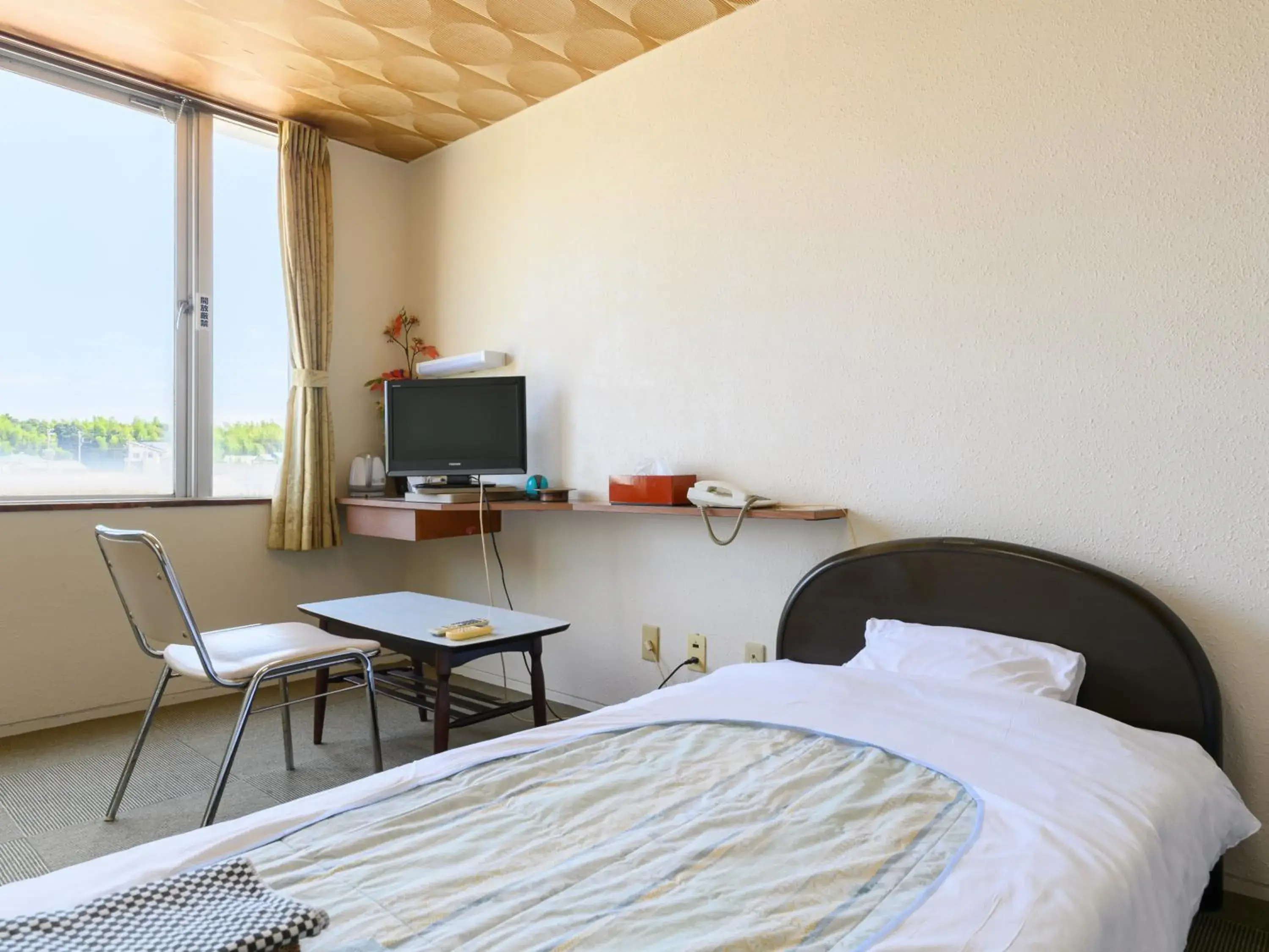 Twin Room - single occupancy - Non-Smoking in Tabist Chunichi Business Hotel Shima Twin Room - single occupancy - Non-Smoking in Tabist Chunichi Business Hotel Shima