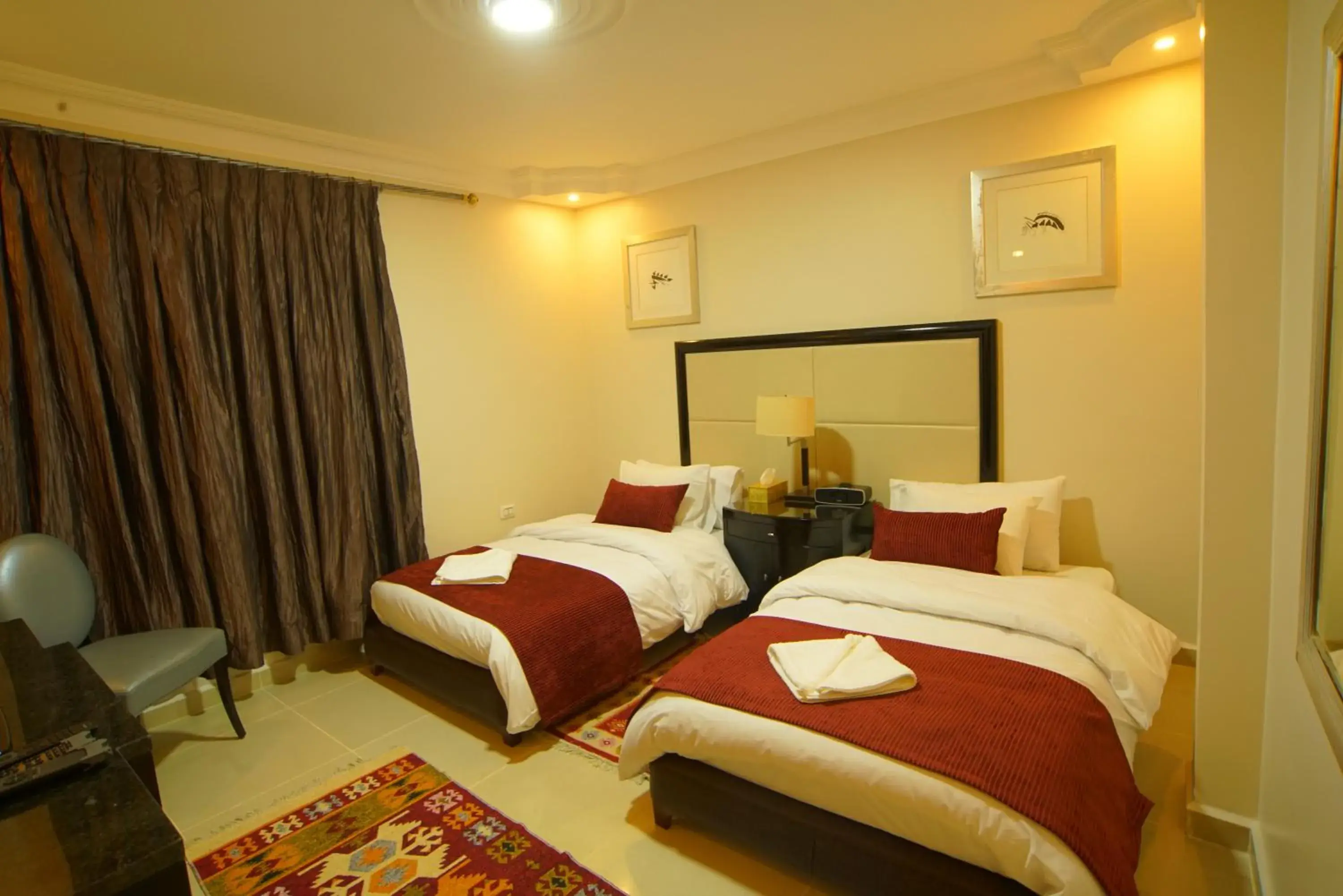 Twin Room with Balcony in Over Mountains Hotel Twin Room with Balcony in Over Mountains Hotel