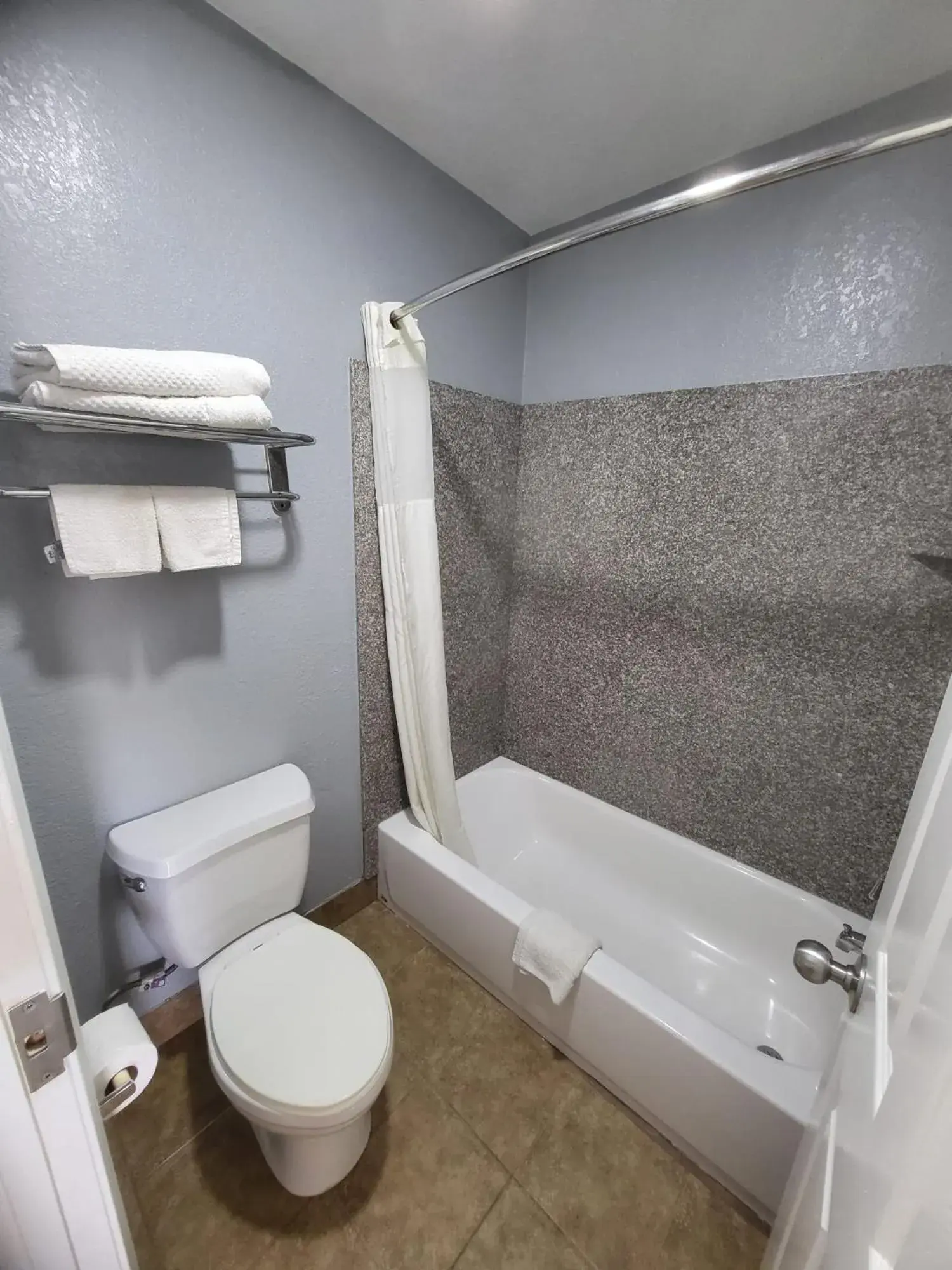 Double Room with Two Double Beds - Non-Smoking in Budget Inn Buffalo Double Room with Two Double Beds - Non-Smoking in Budget Inn Buffalo