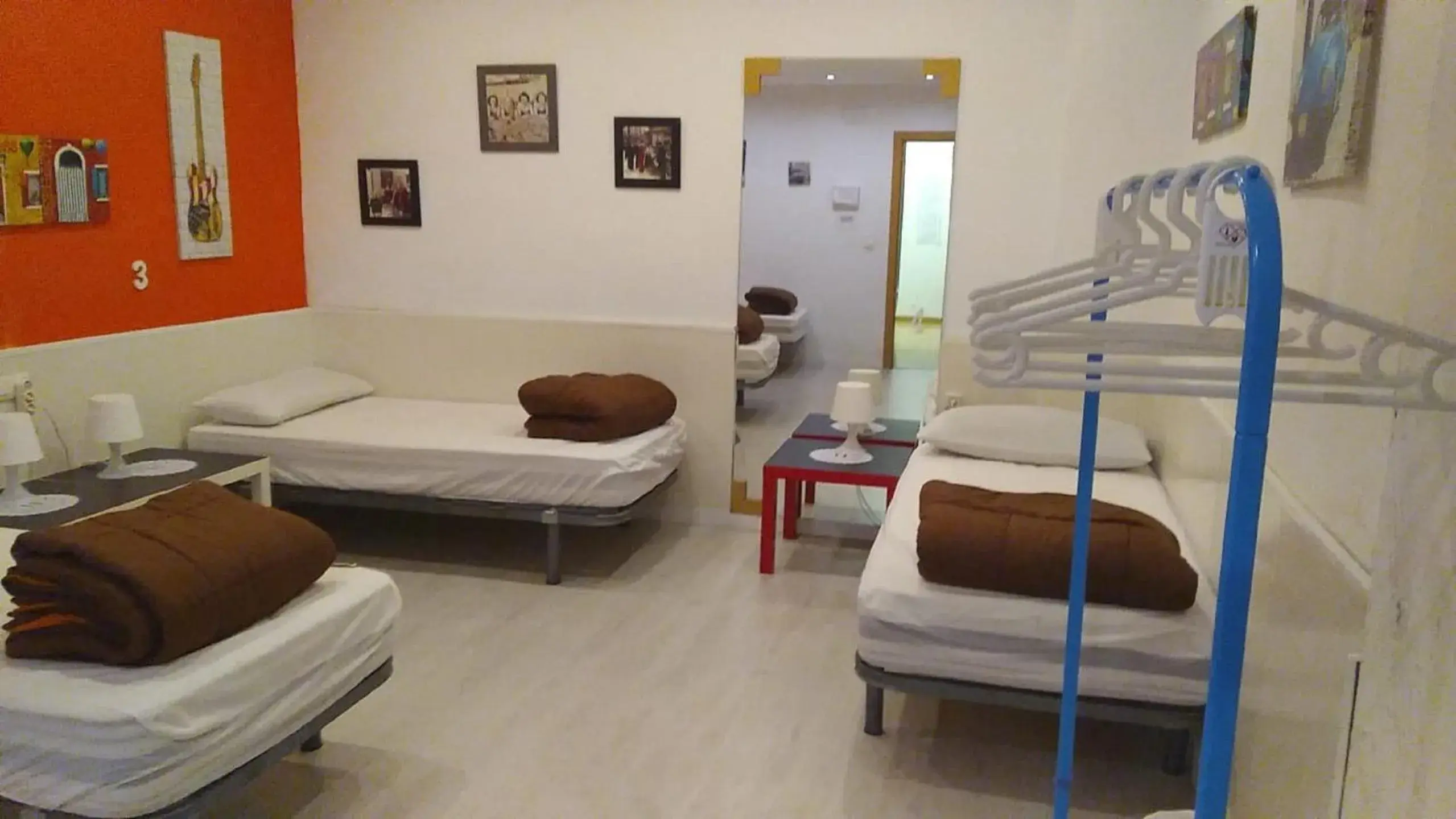 Single Bed in 6-Bed Dormitory Room in Granada Old Town Hostel Single Bed in 6-Bed Dormitory Room in Granada Old Town Hostel