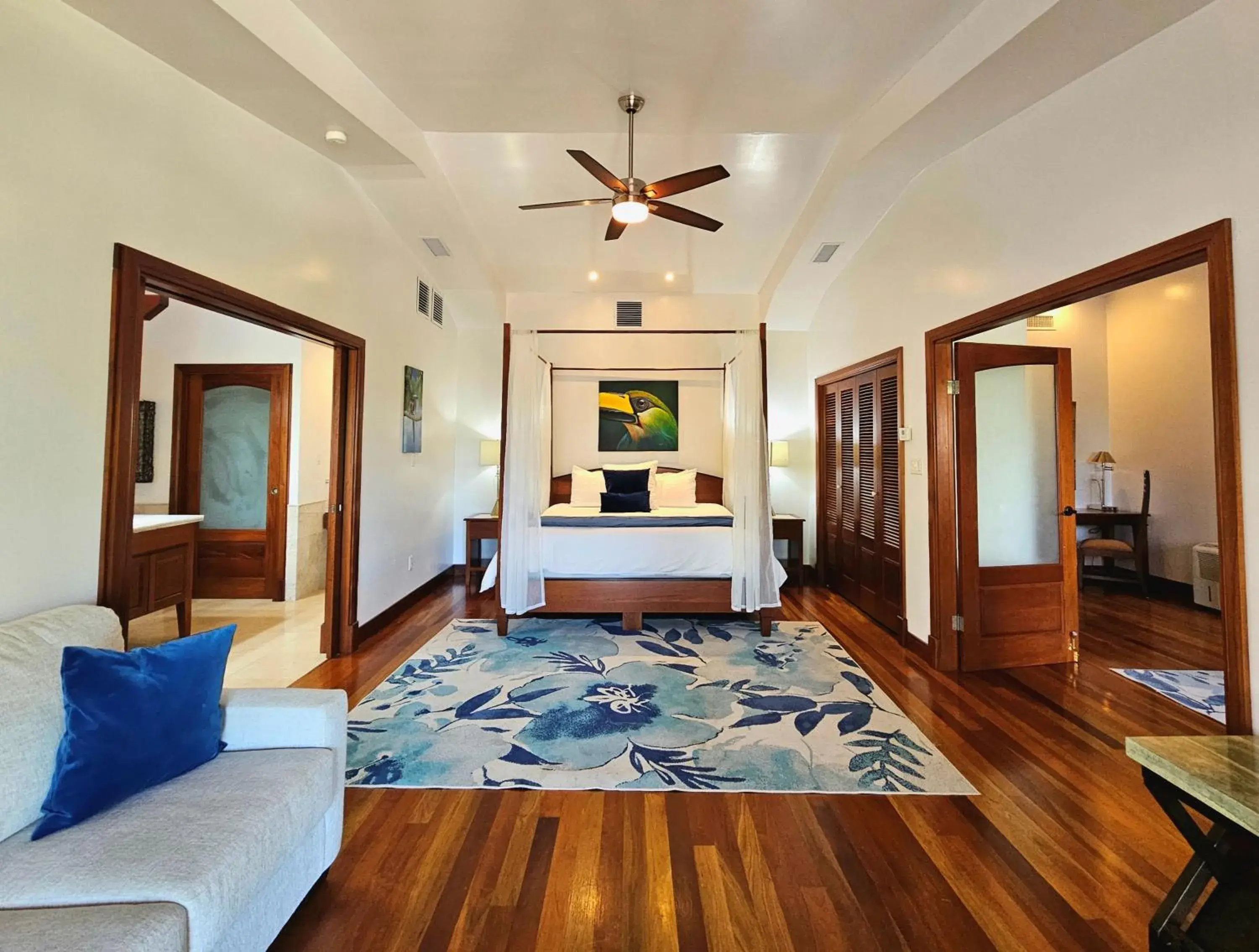 Master Suite in San Ignacio Resort Hotel Master Suite in San Ignacio Resort Hotel