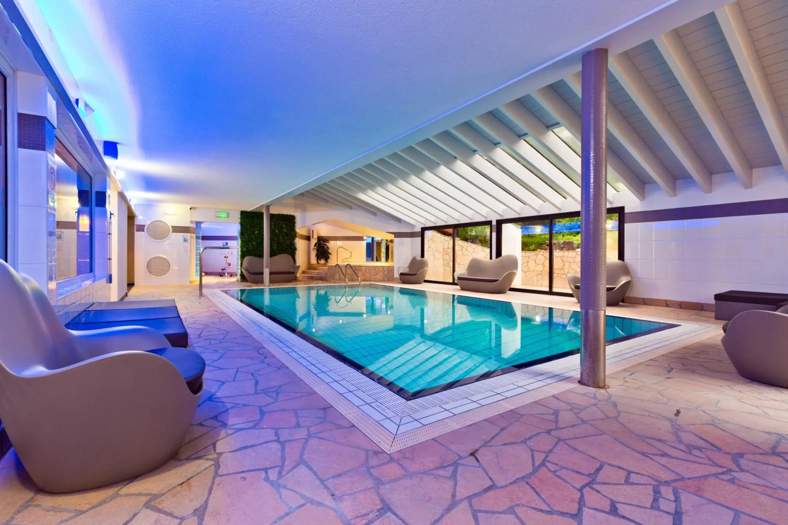 Small Double Room with Forest View in Les Gentianettes Hotel & Spa Small Double Room with Forest View in Les Gentianettes Hotel & Spa