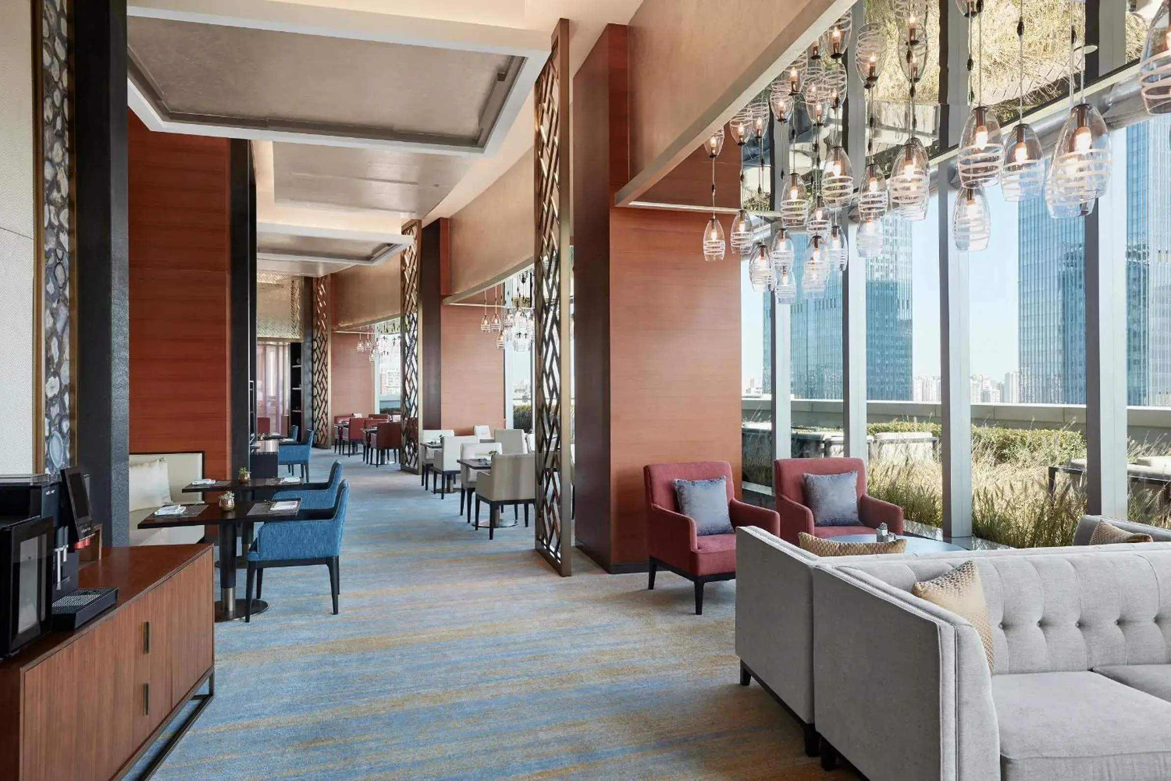 Grand Suite, Club lounge access, 1 Bedroom Suite, 1 King in Sheraton Beijing Lize Hotel Grand Suite, Club lounge access, 1 Bedroom Suite, 1 King in Sheraton Beijing Lize Hotel