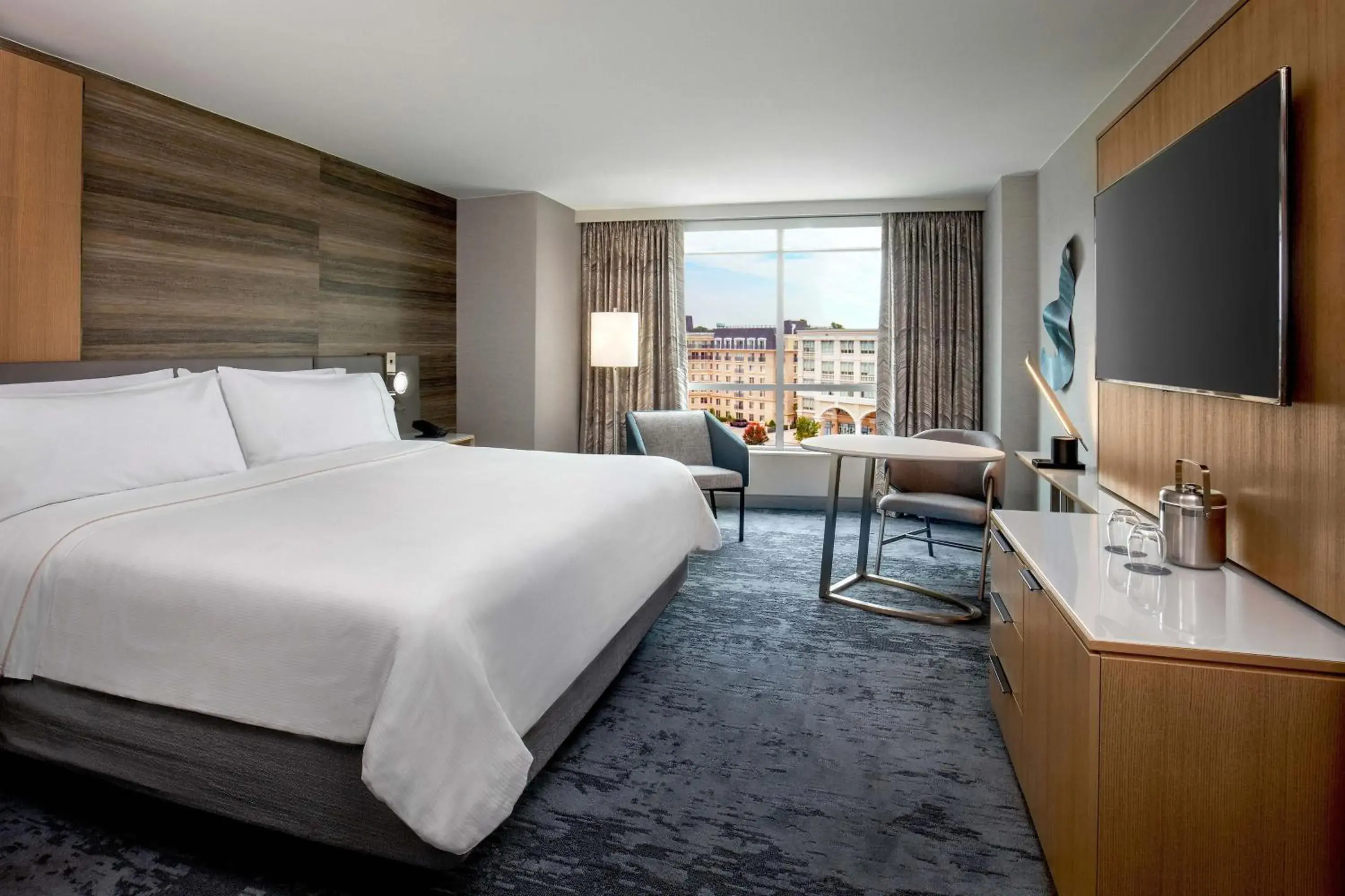 Standard King Room - Hearing Accessible in The Westin Annapolis Standard King Room - Hearing Accessible in The Westin Annapolis
