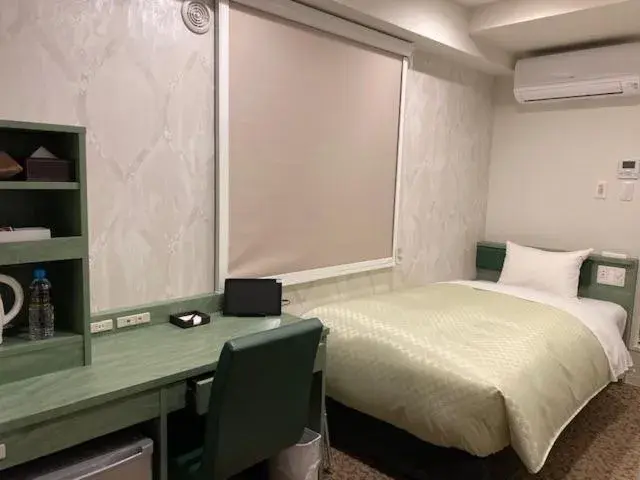 Economy Single Room in Hotel Front Inn Fukuoka Airport Economy Single Room in Hotel Front Inn Fukuoka Airport
