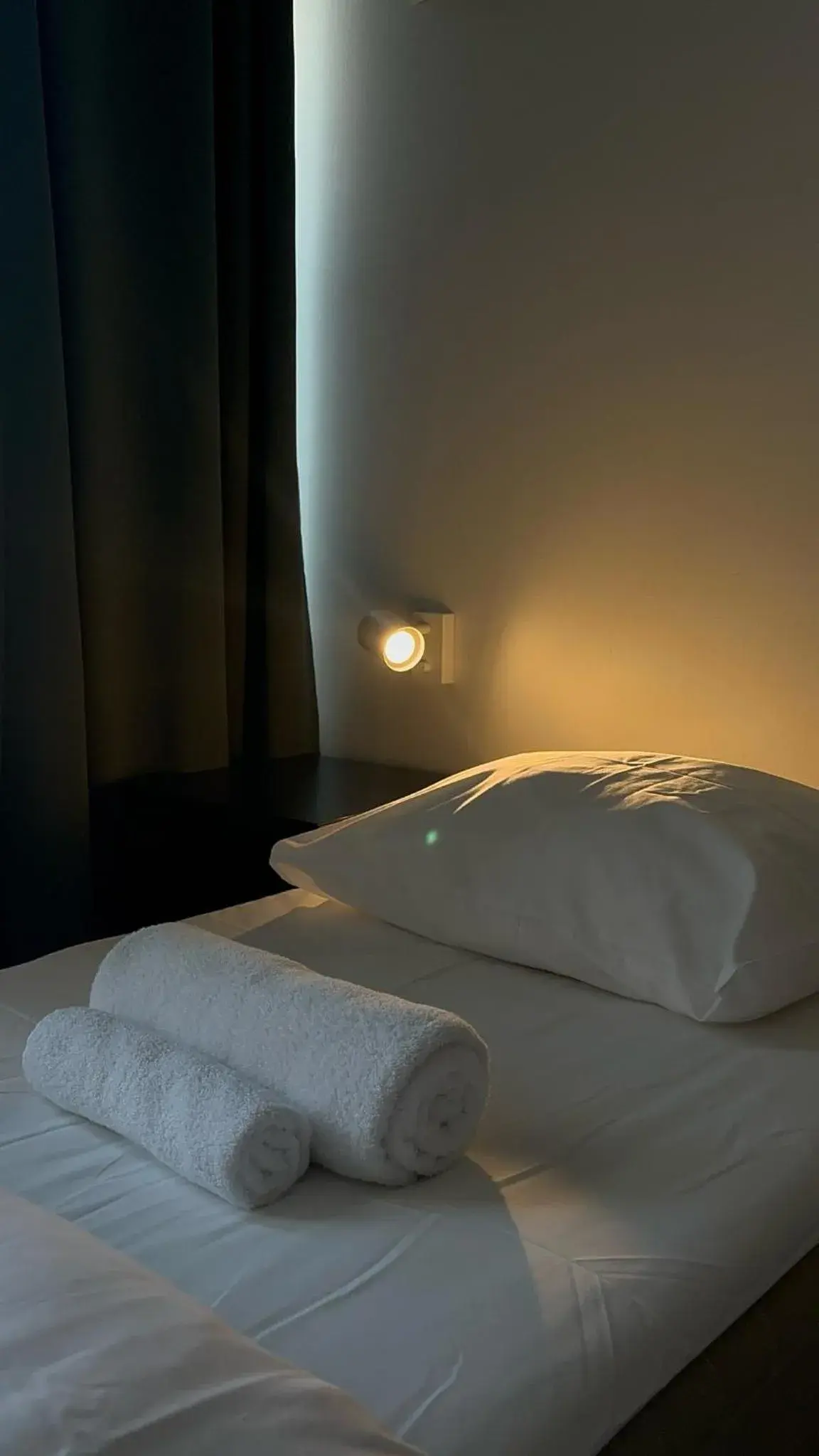 Standard Triple Room in Aikatalo Hostel Helsinki Standard Triple Room in Aikatalo Hostel Helsinki