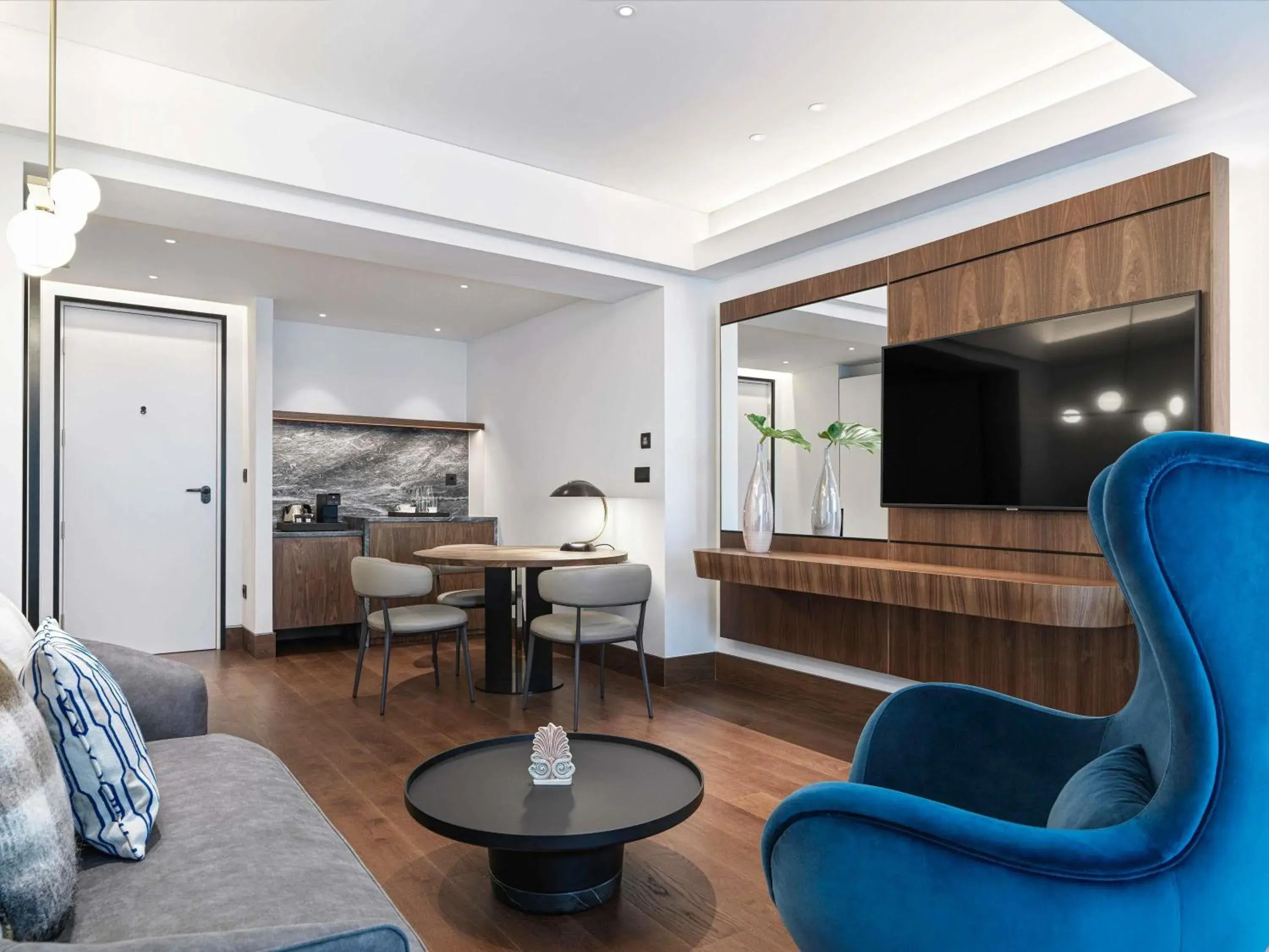 Executive King Suite in Athens Capital Center Hotel - MGallery Collection Executive King Suite in Athens Capital Center Hotel - MGallery Collection