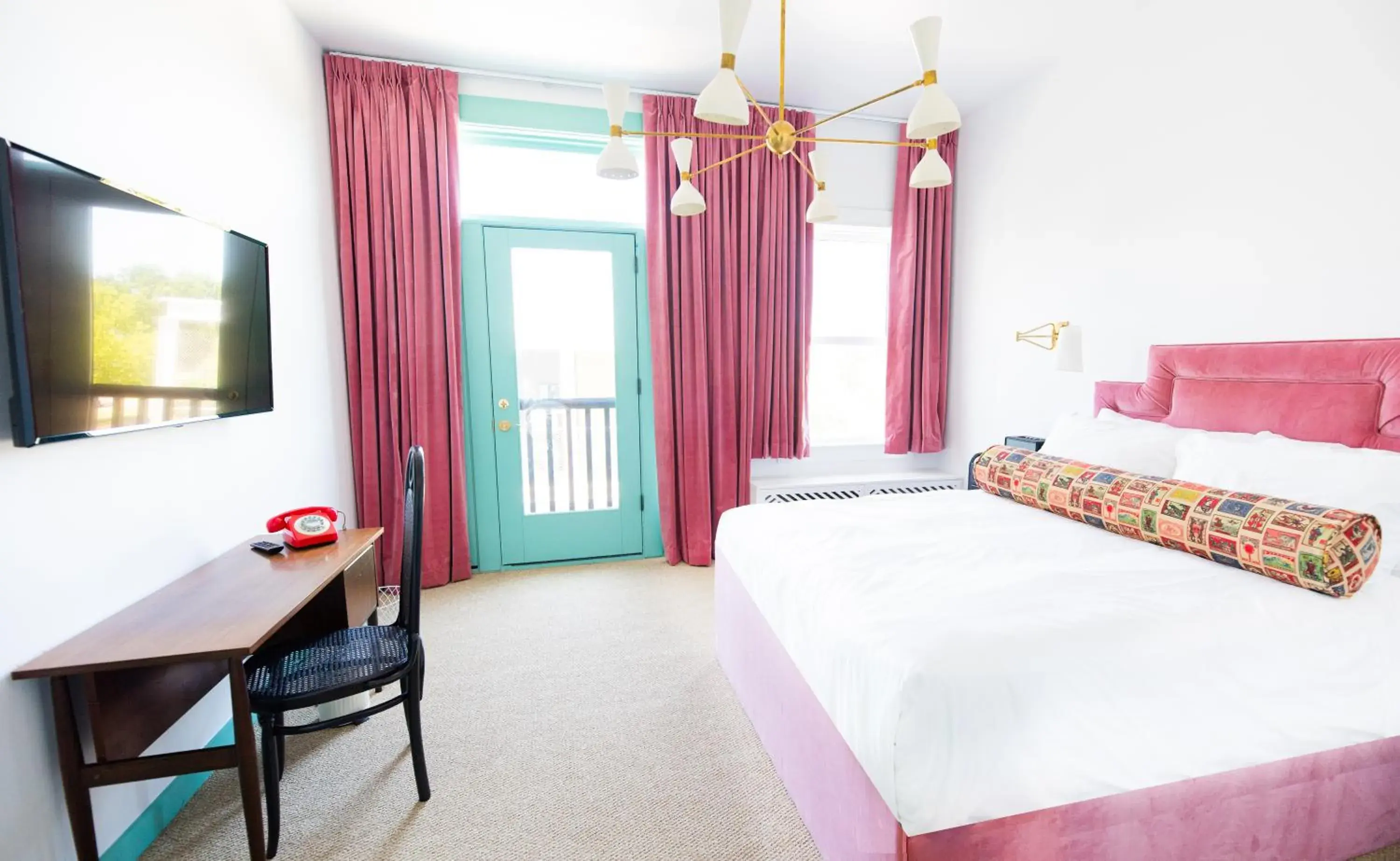 Deluxe Queen Room in Bradford House, a Member of Design Hotels Deluxe Queen Room in Bradford House, a Member of Design Hotels