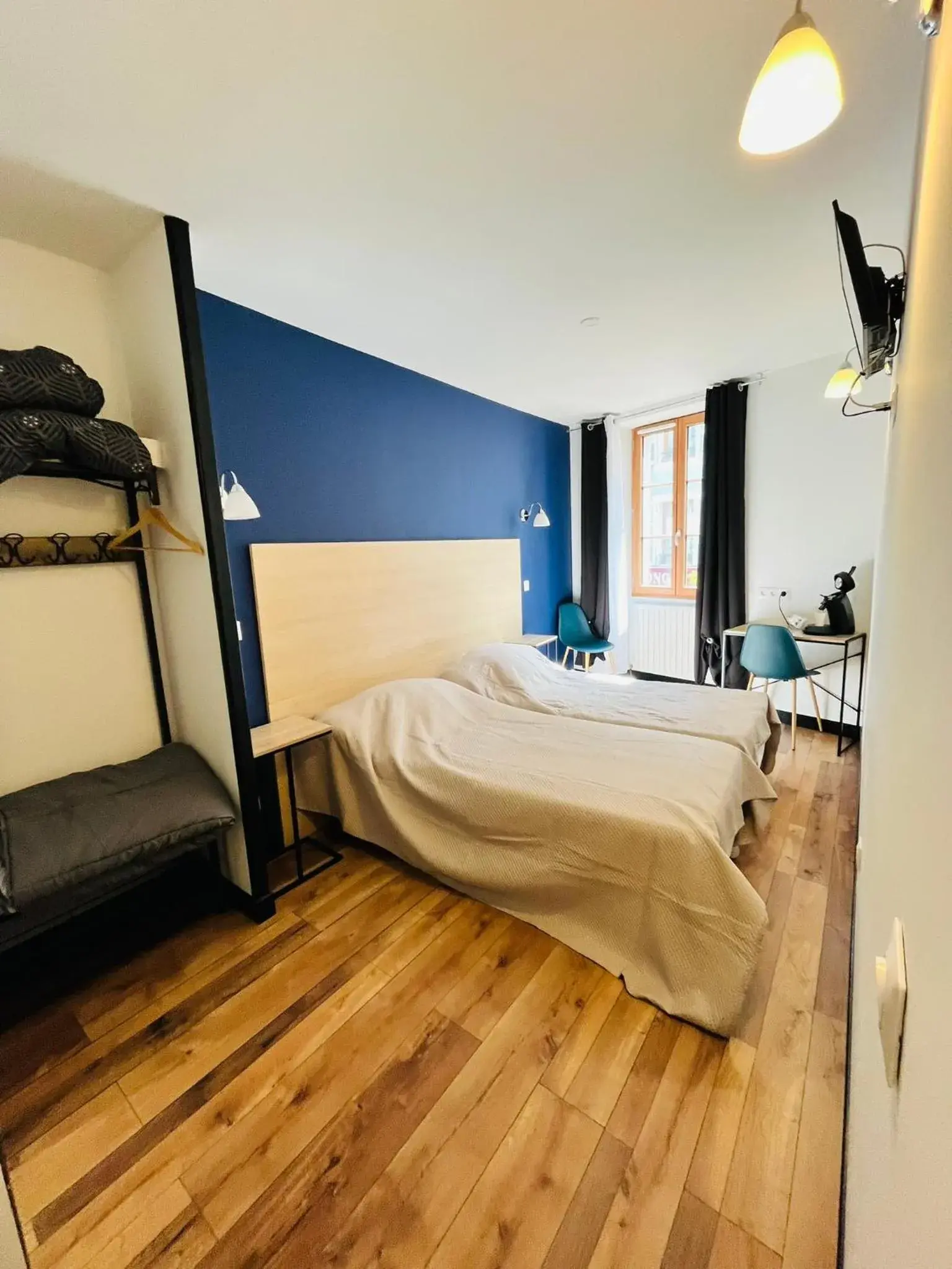 Double Room with Private External Bathroom in Ludotel Double Room with Private External Bathroom in Ludotel